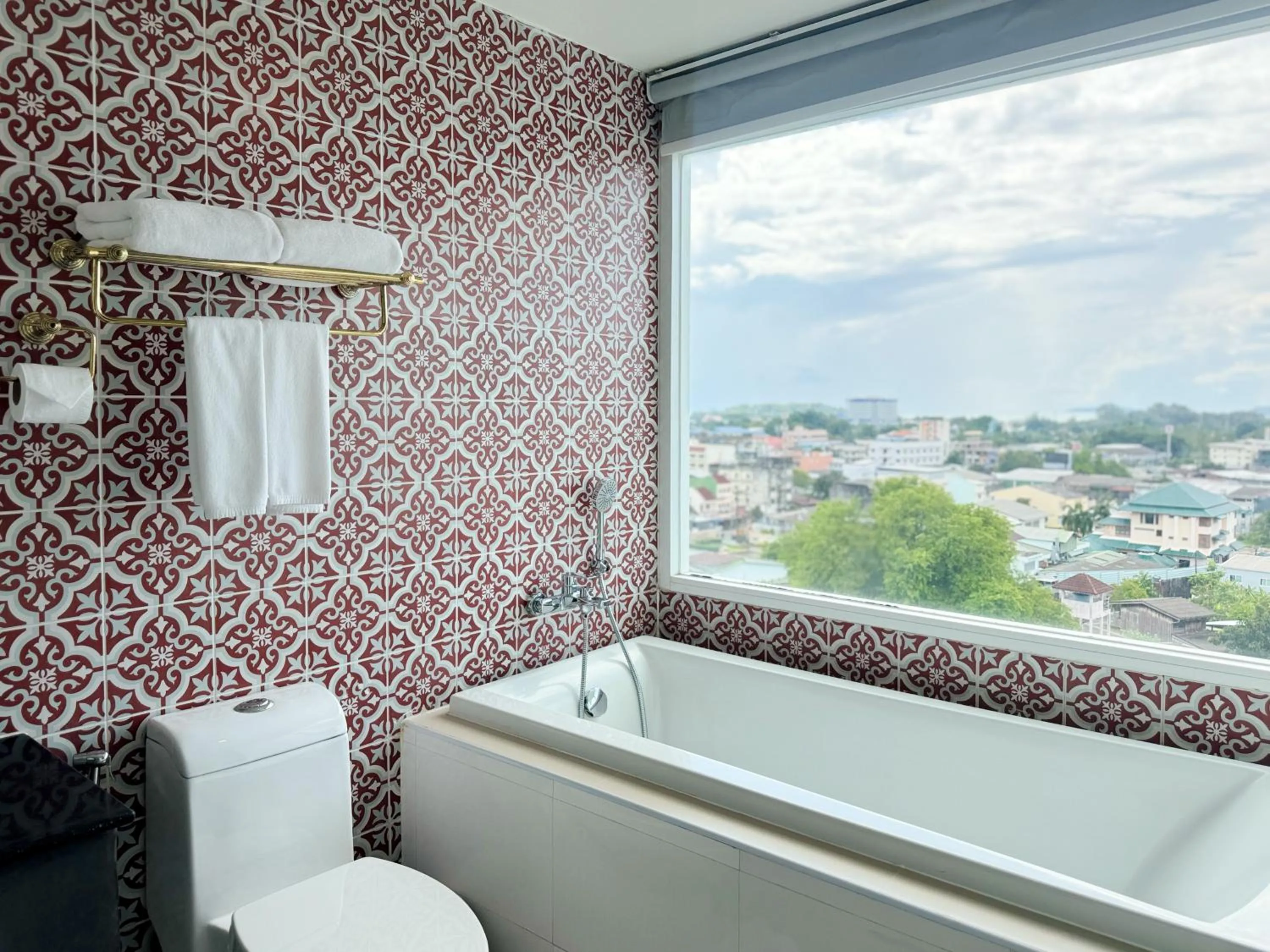 Bathroom in Grand Supicha City Hotel
