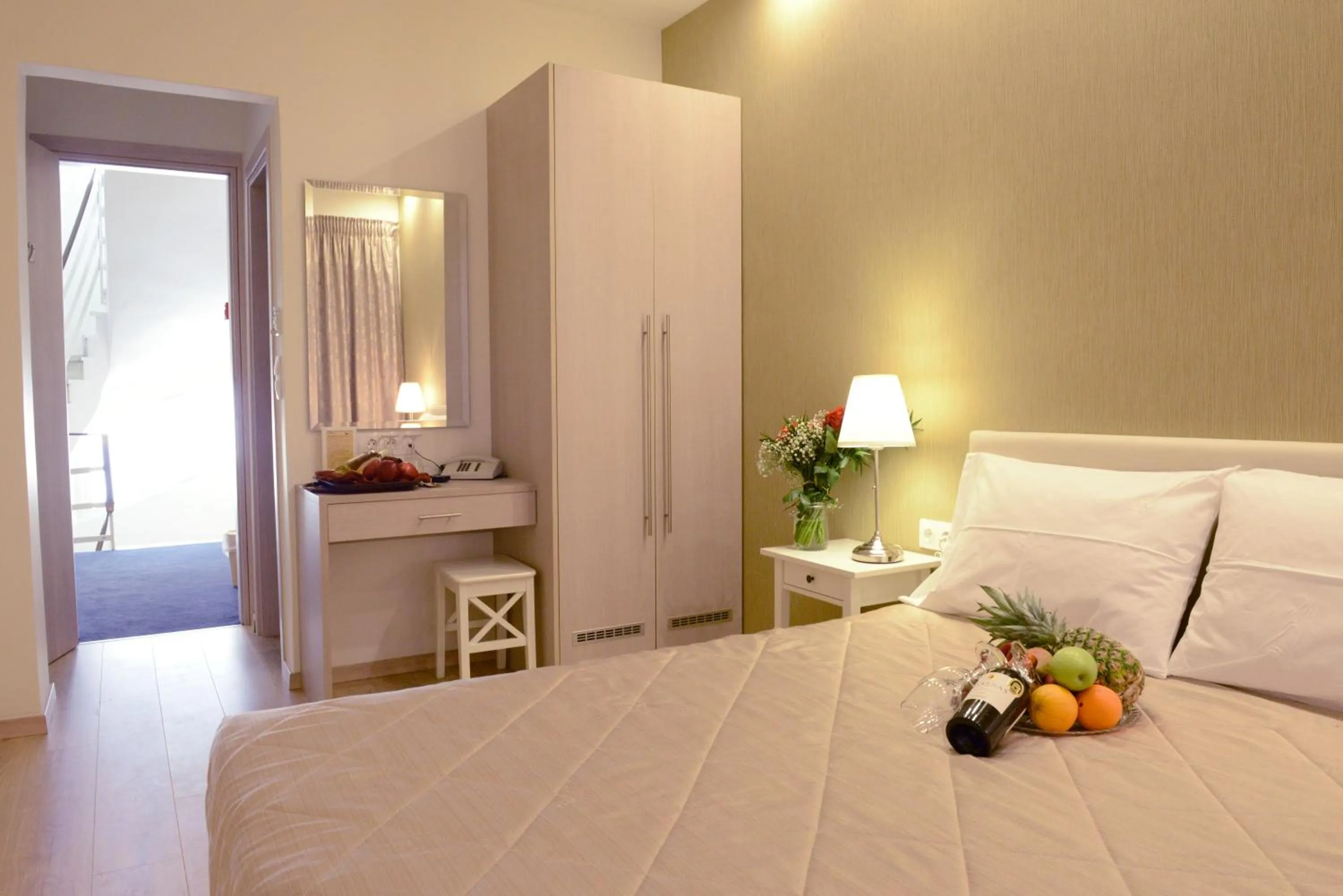 Bedroom, Bed in Phidias Hotel