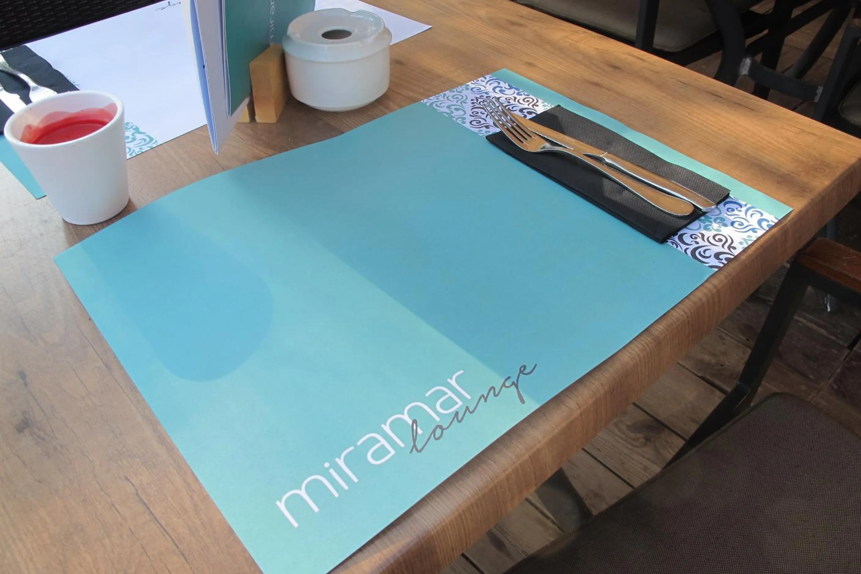 Restaurant/places to eat in Hotel Miramar