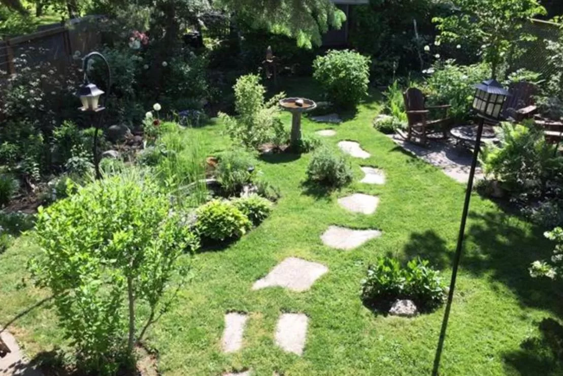 Property building, Garden in 2 Moon Cottage