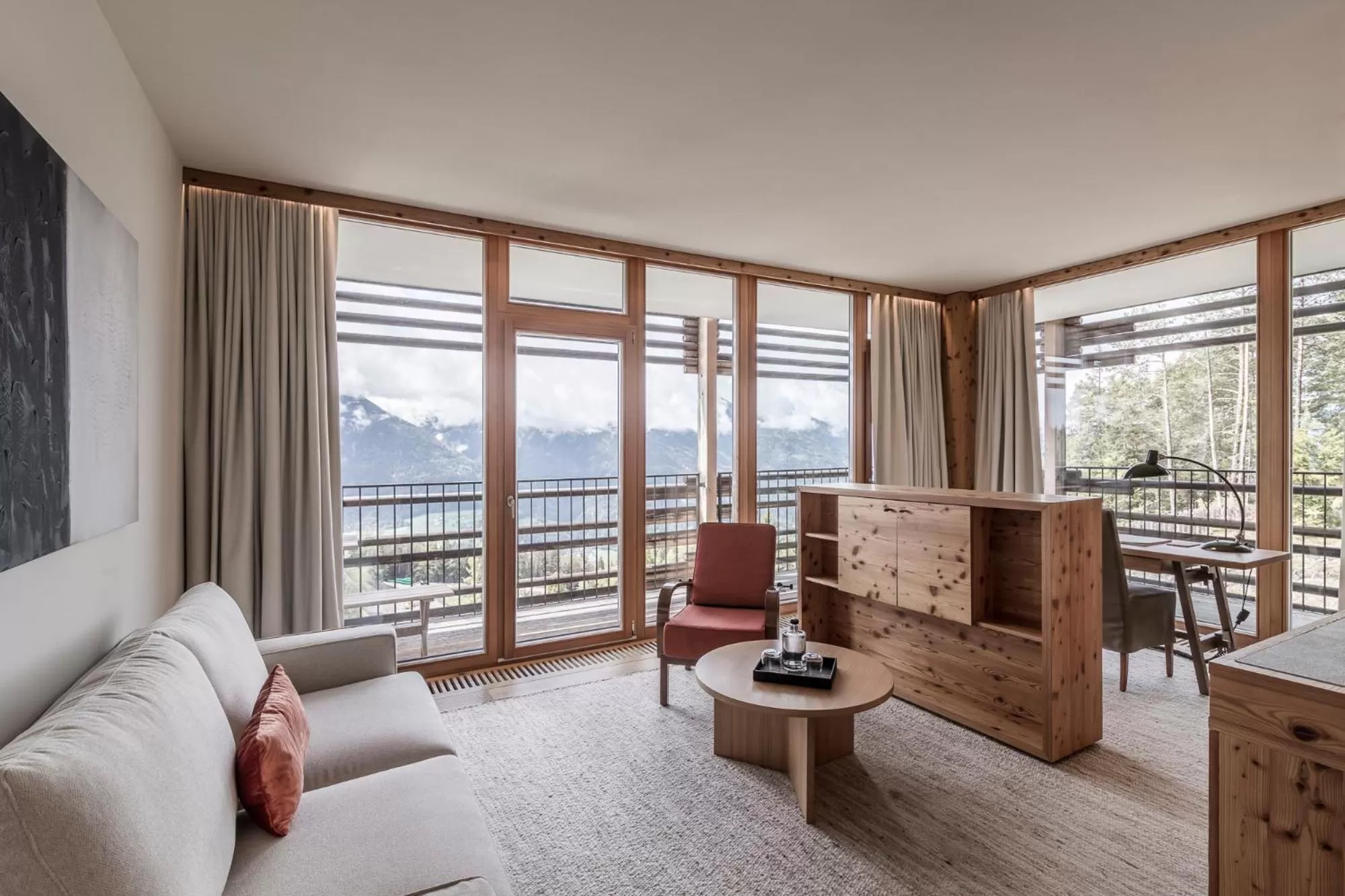 NIDUM - Casual Luxury Hotel