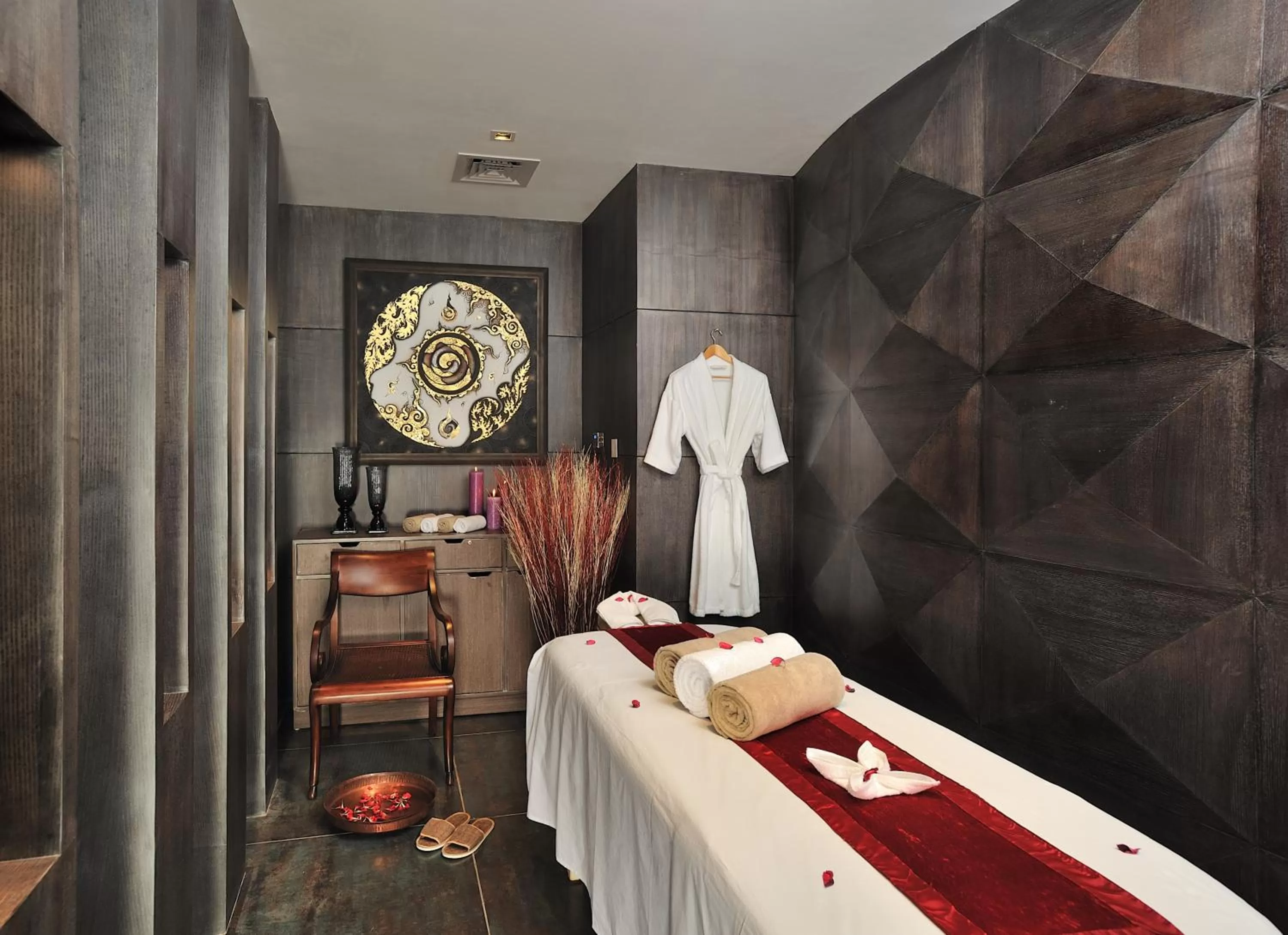 Massage in Marina- Shimla First Designer Boutique Hotel