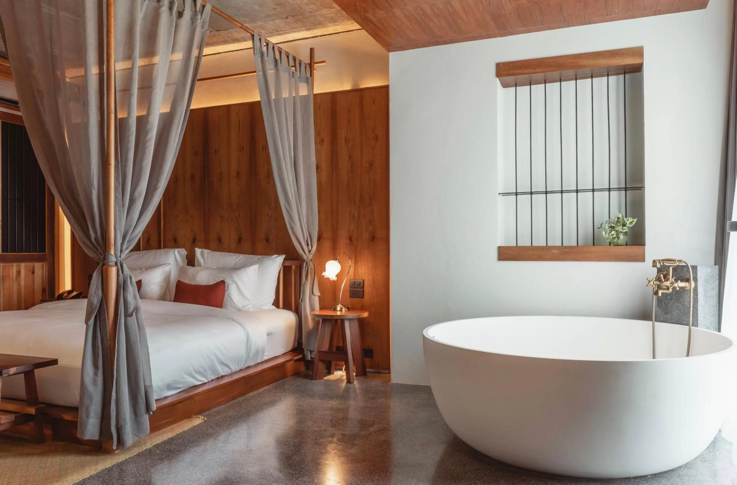 Bed in Hotel Gahn Khao Lak