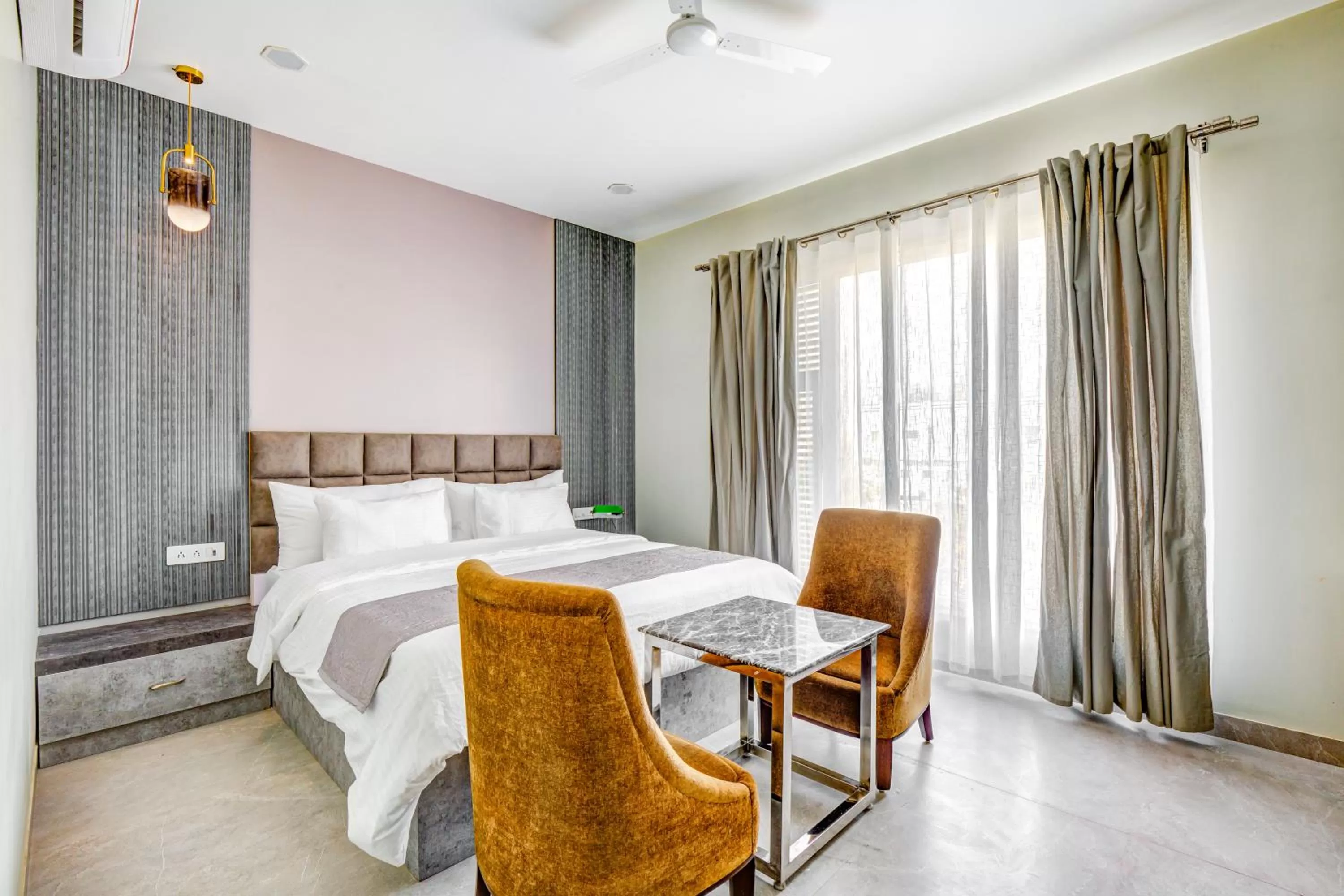 Photo of the whole room, Bed in FabHotel The White Moon