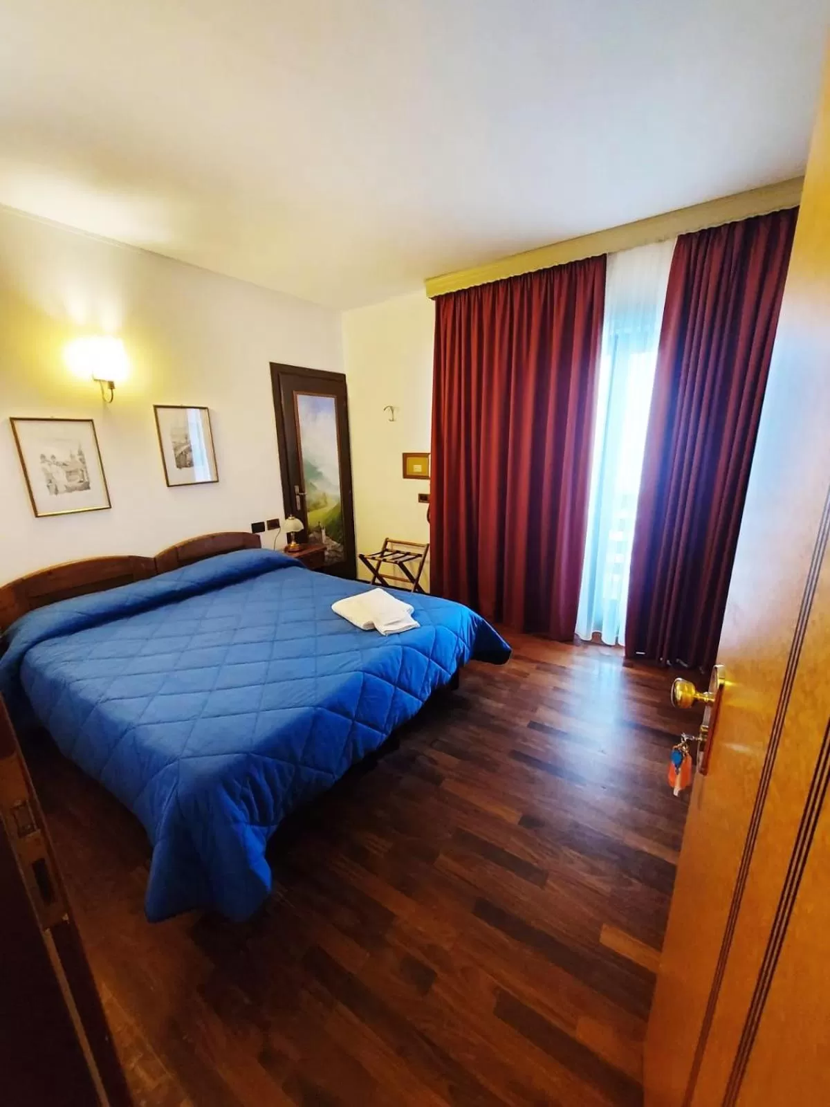 Photo of the whole room, Bed in HG Hotel Italia