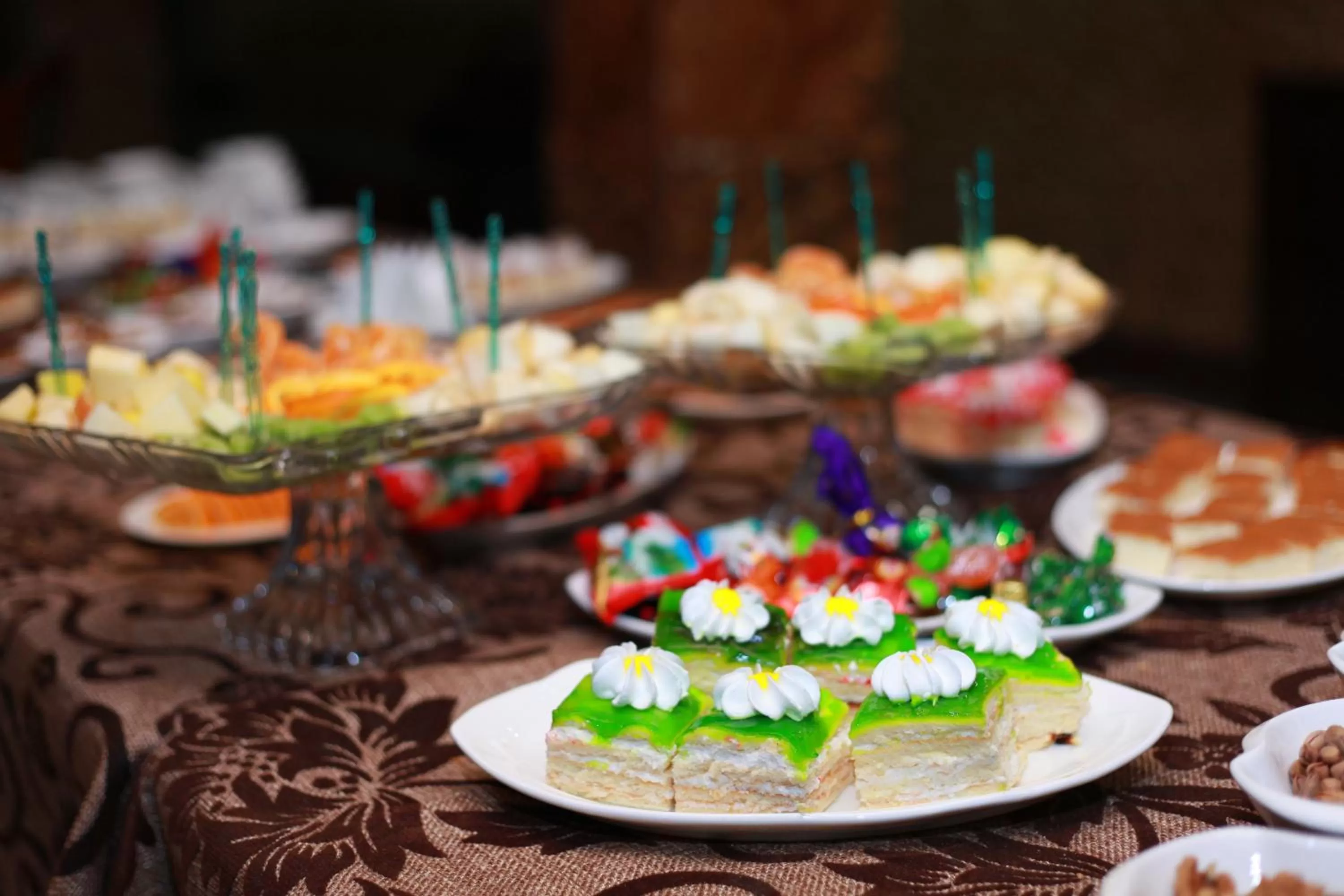 Food and drinks, Food in Maximum Hotel