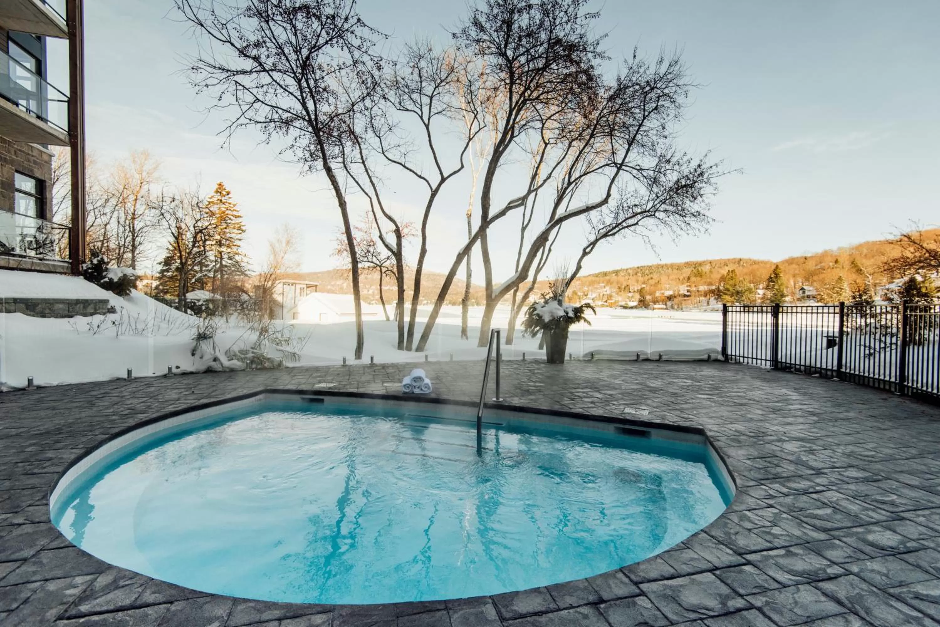 Hot Tub in Entourage sur-le-Lac