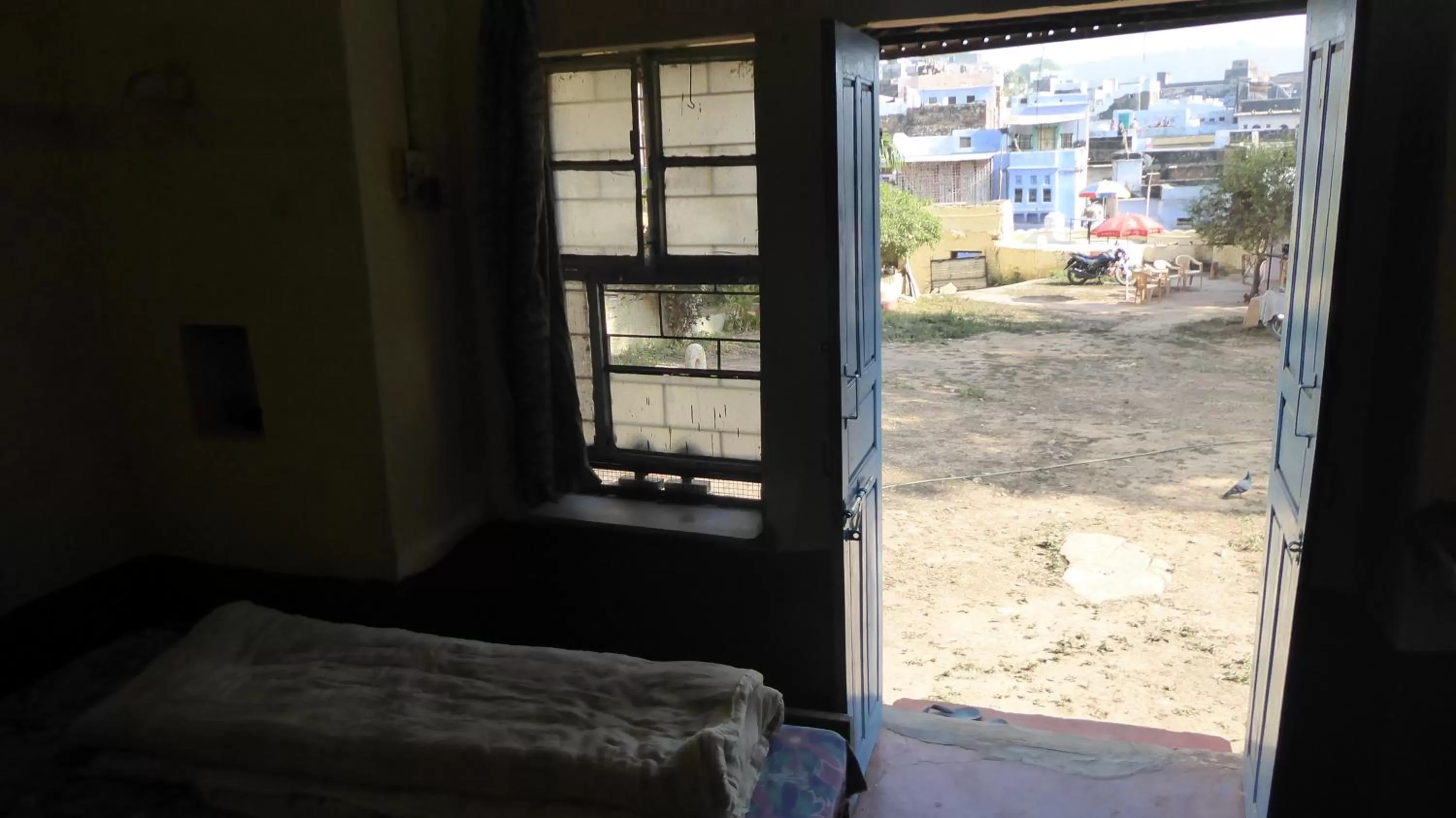 Photo of the whole room, Bed in Haveli Elephant Stable