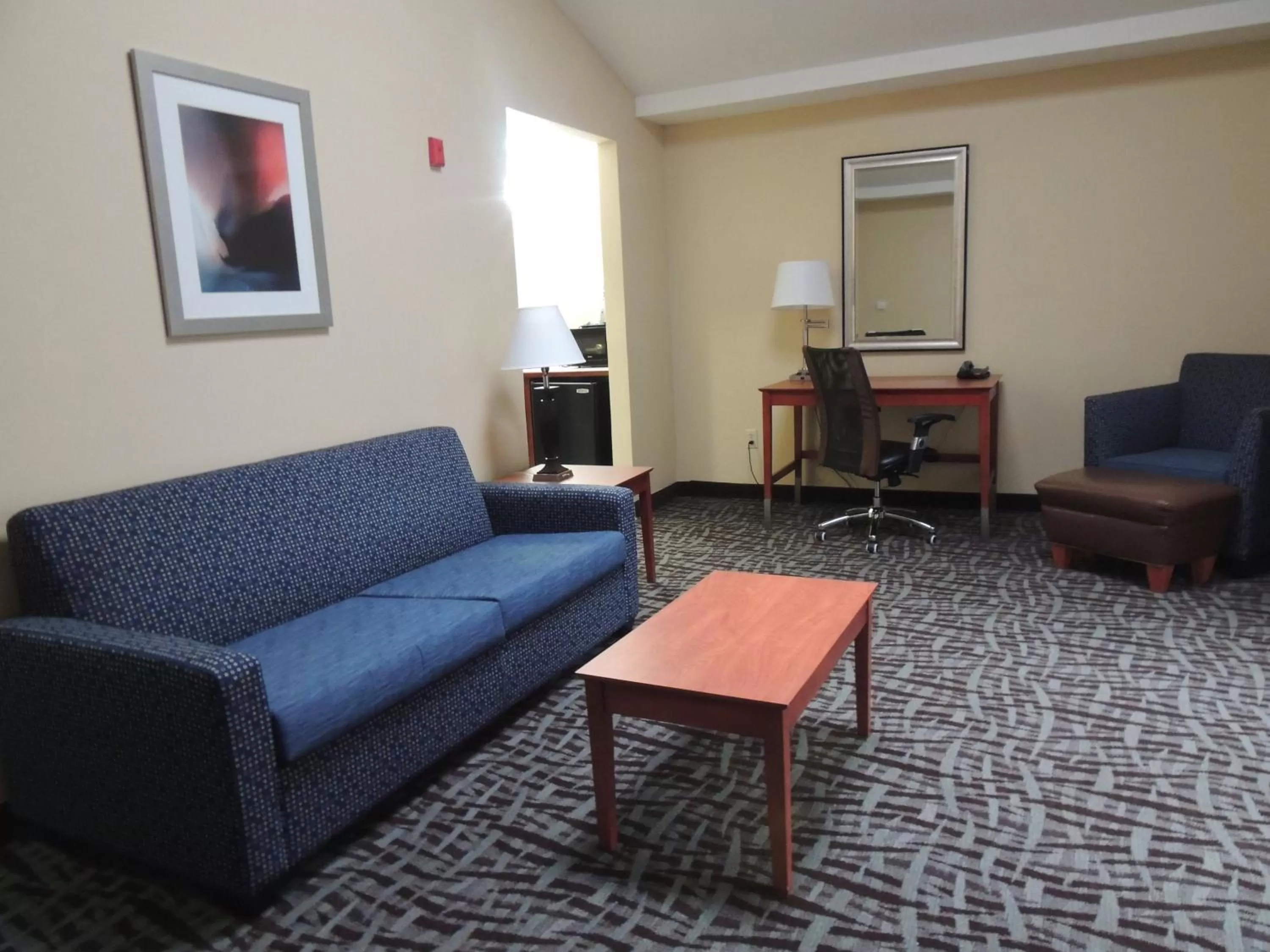 Photo of the whole room in Holiday Inn Express Trussville by IHG