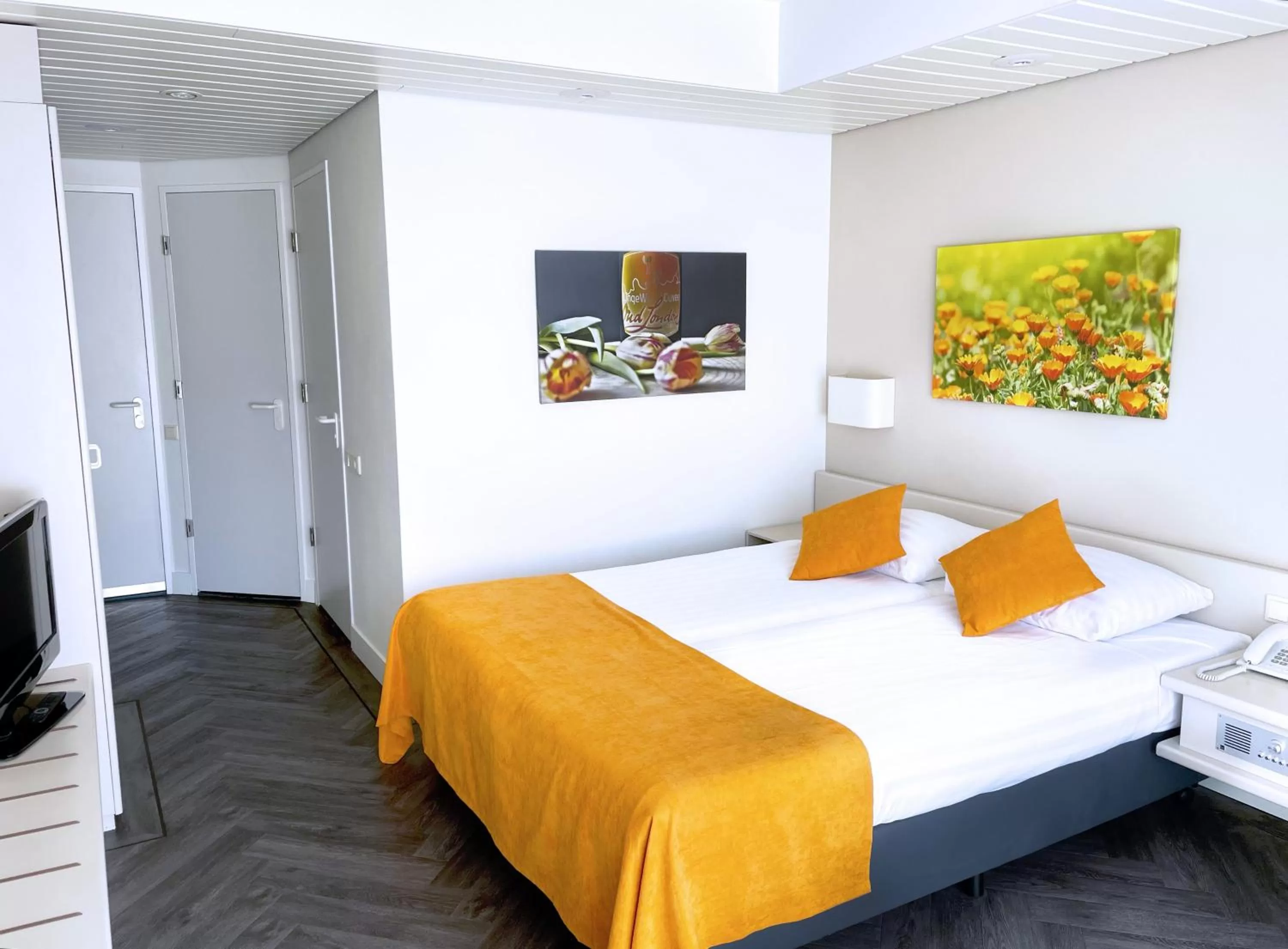 Bed in Fletcher Hotel-Restaurant Oud London