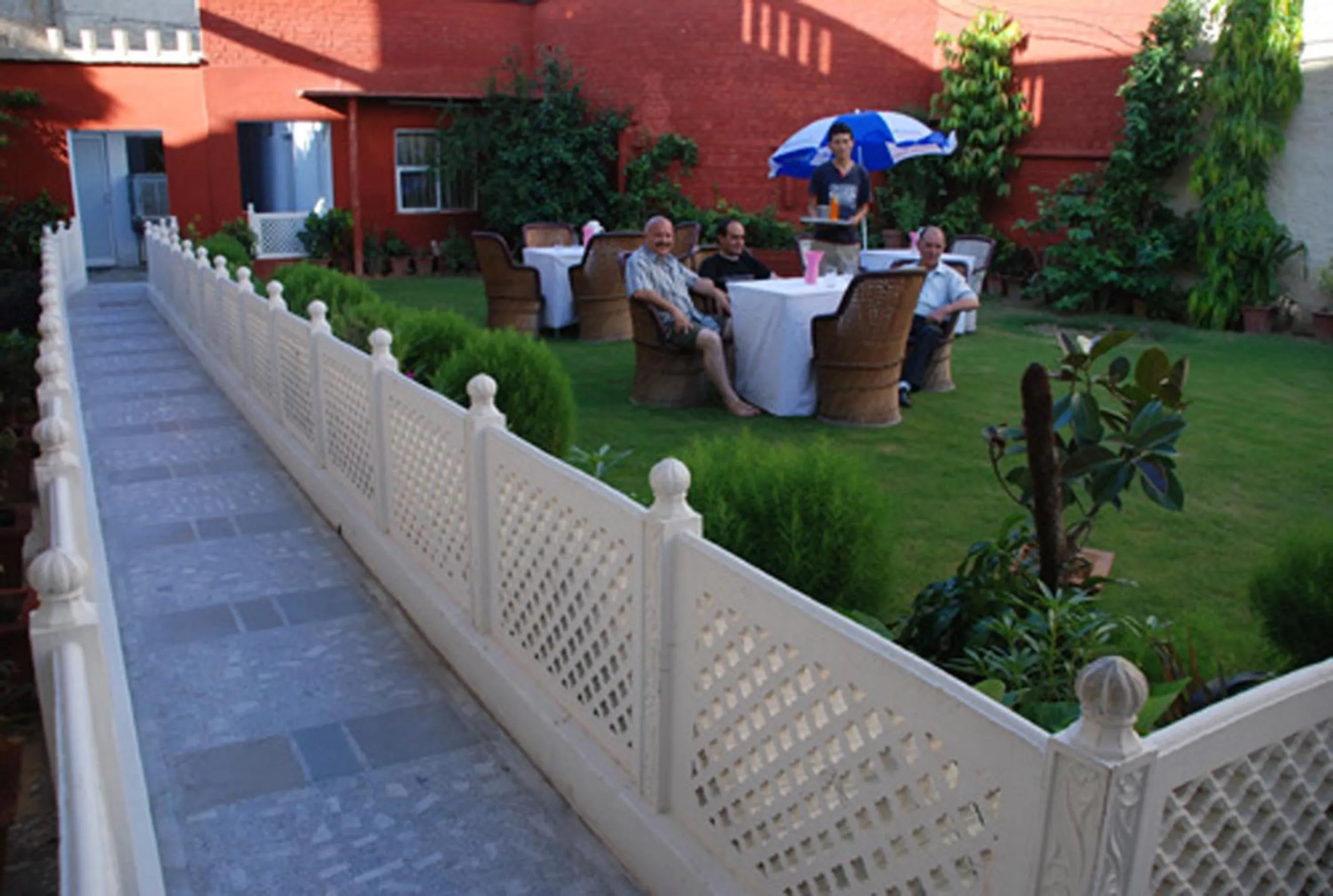 Garden in Hotel Sugandh Retreat- Near Sindhi Camp Bus station