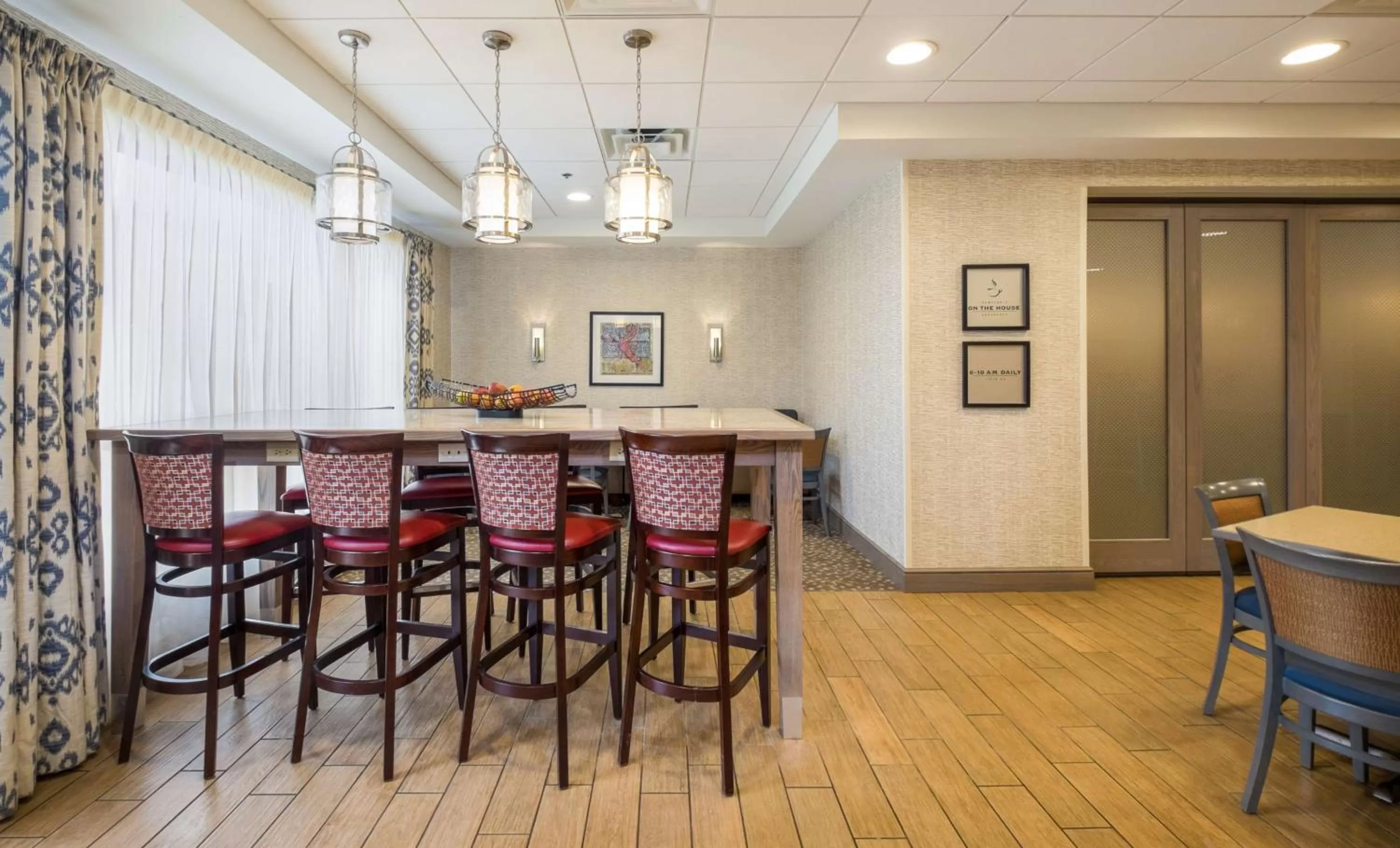 Lobby or reception in Hampton Inn Freeport/Brunswick