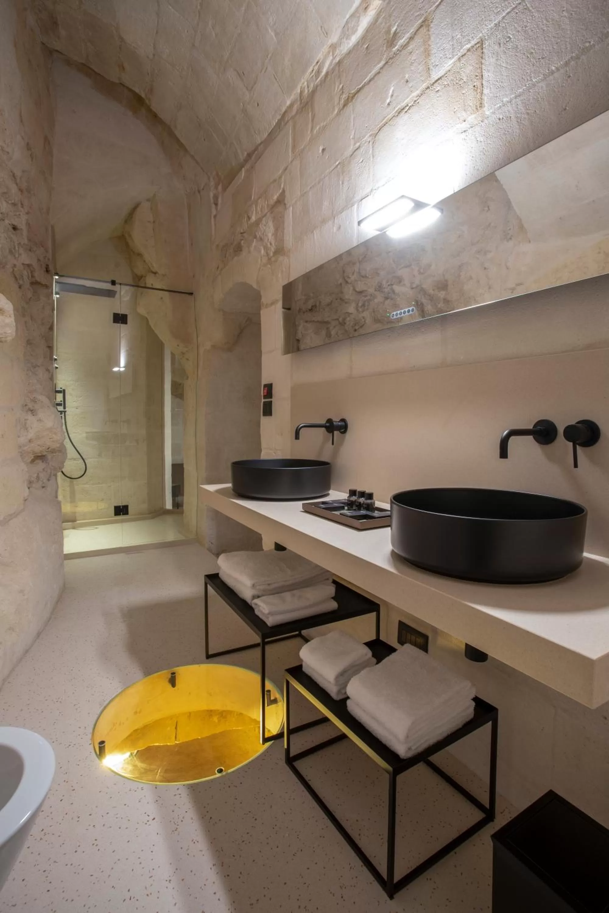 Shower in PIANELLE RESORT