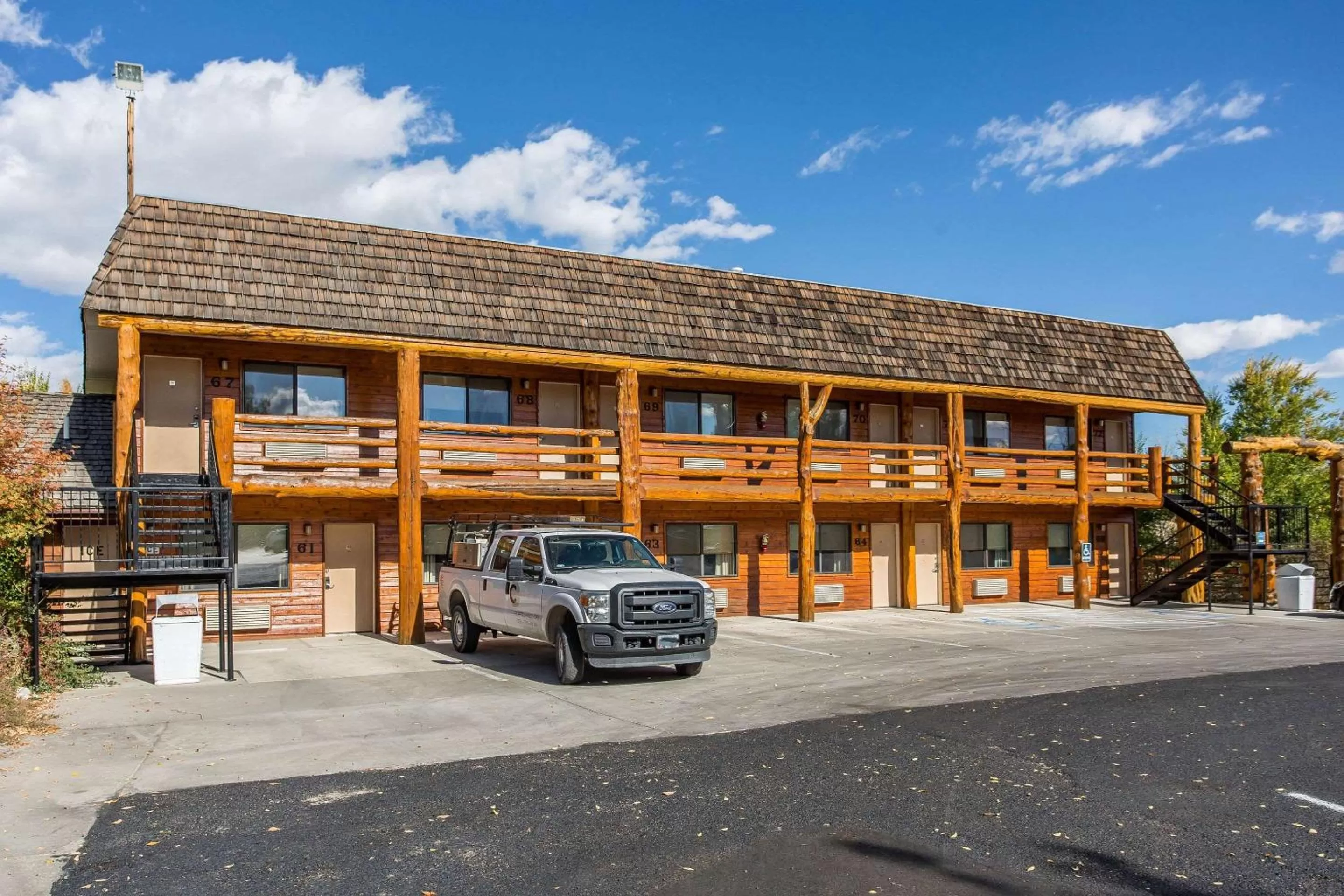 Property building in Rodeway Inn Pronghorn Lodge
