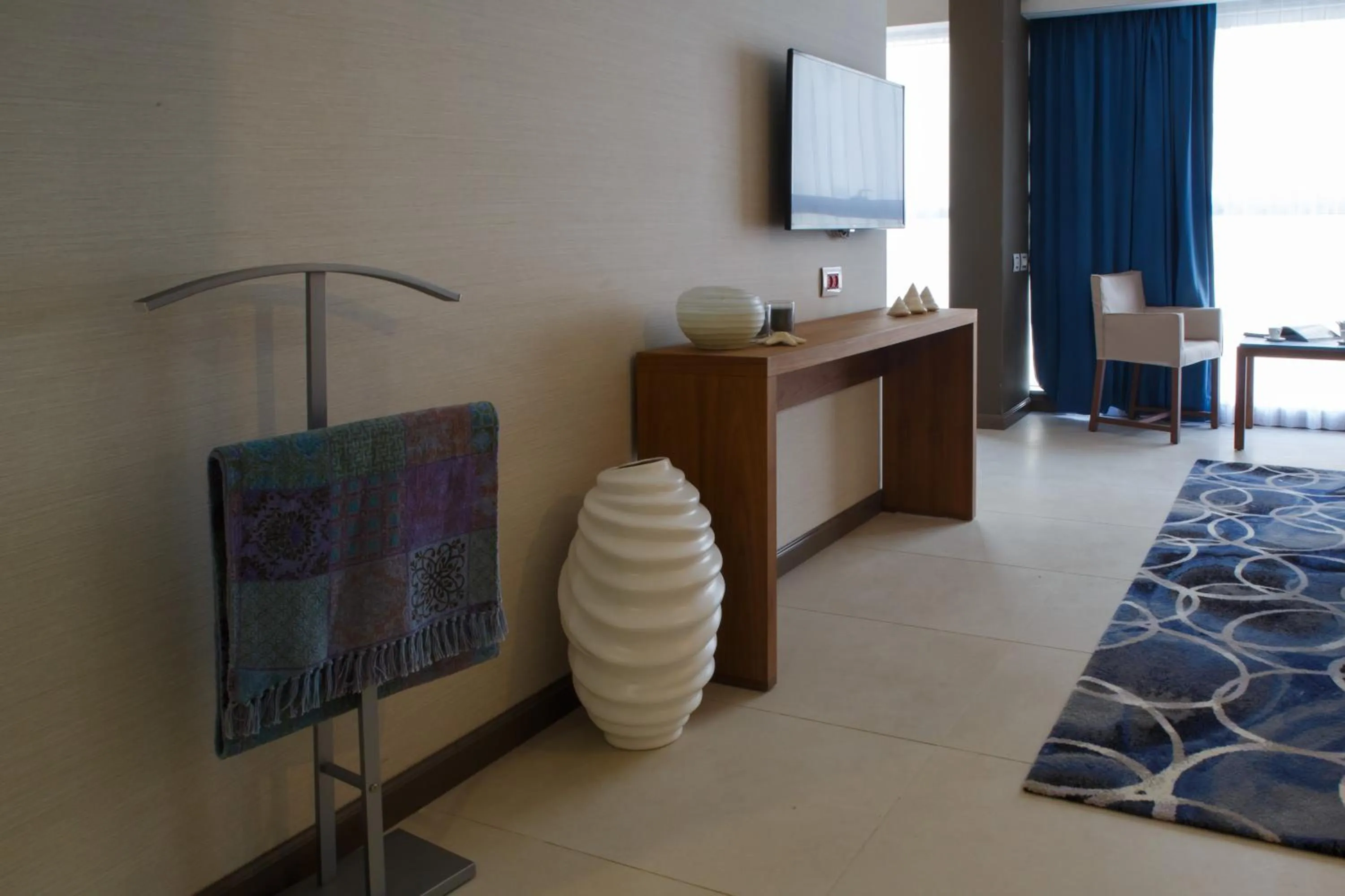 TV and multimedia, Bed in Medi Terre Boutique Hotel - By Saida Hotels