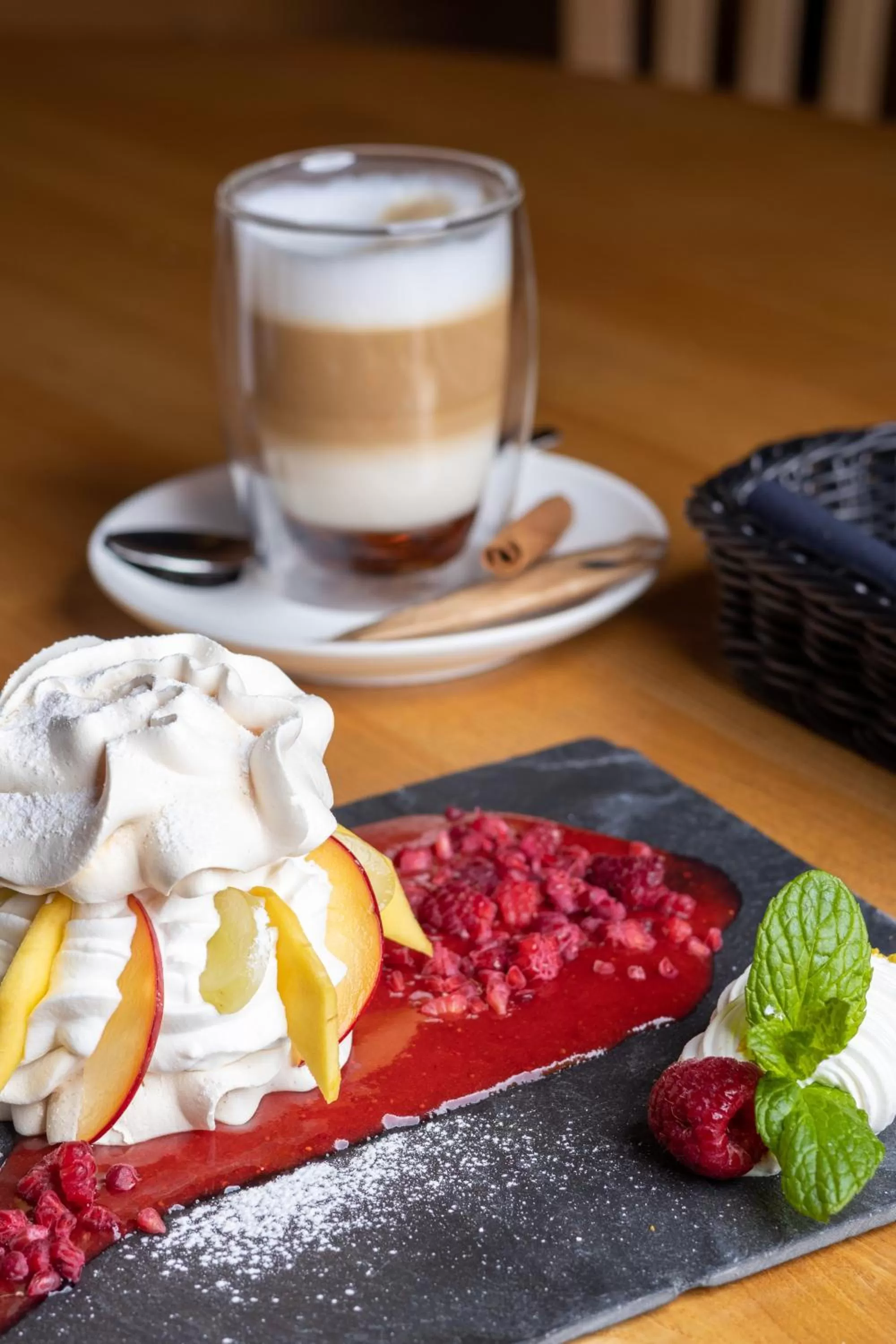 Restaurant/places to eat in Hotel META Resort & Vine SPA