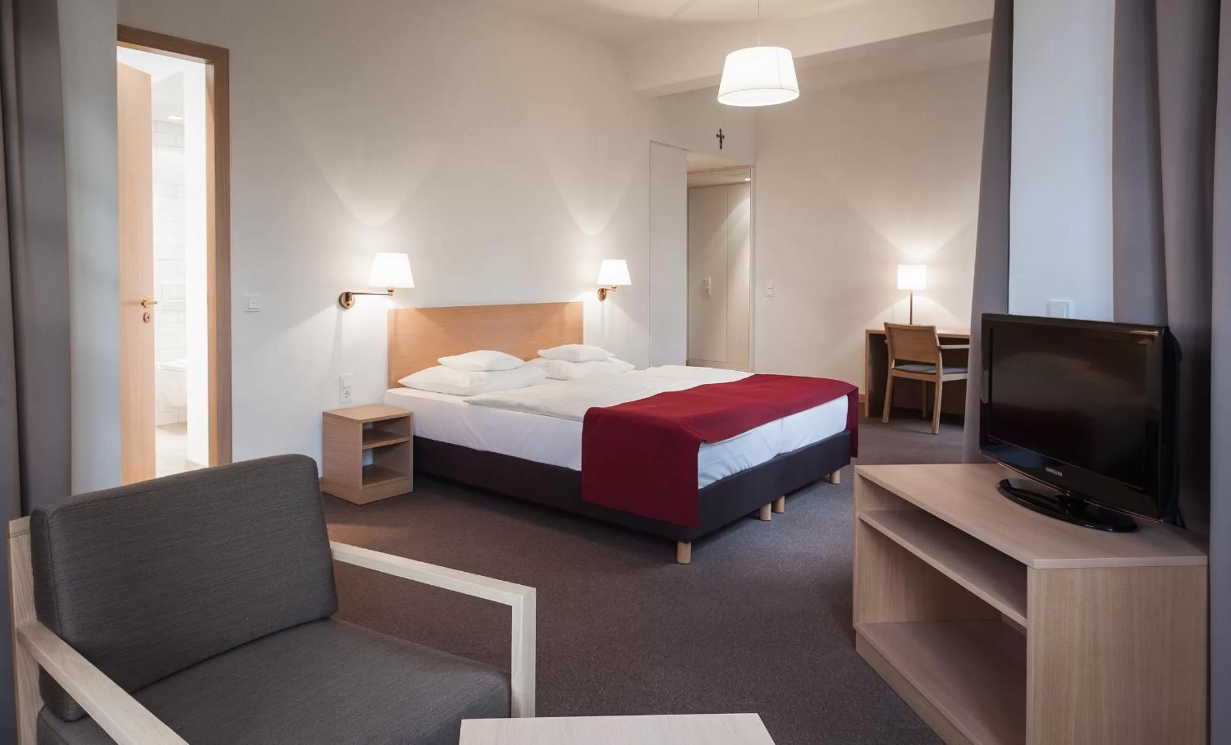 Photo of the whole room, Bed in Kardinal Schulte Haus