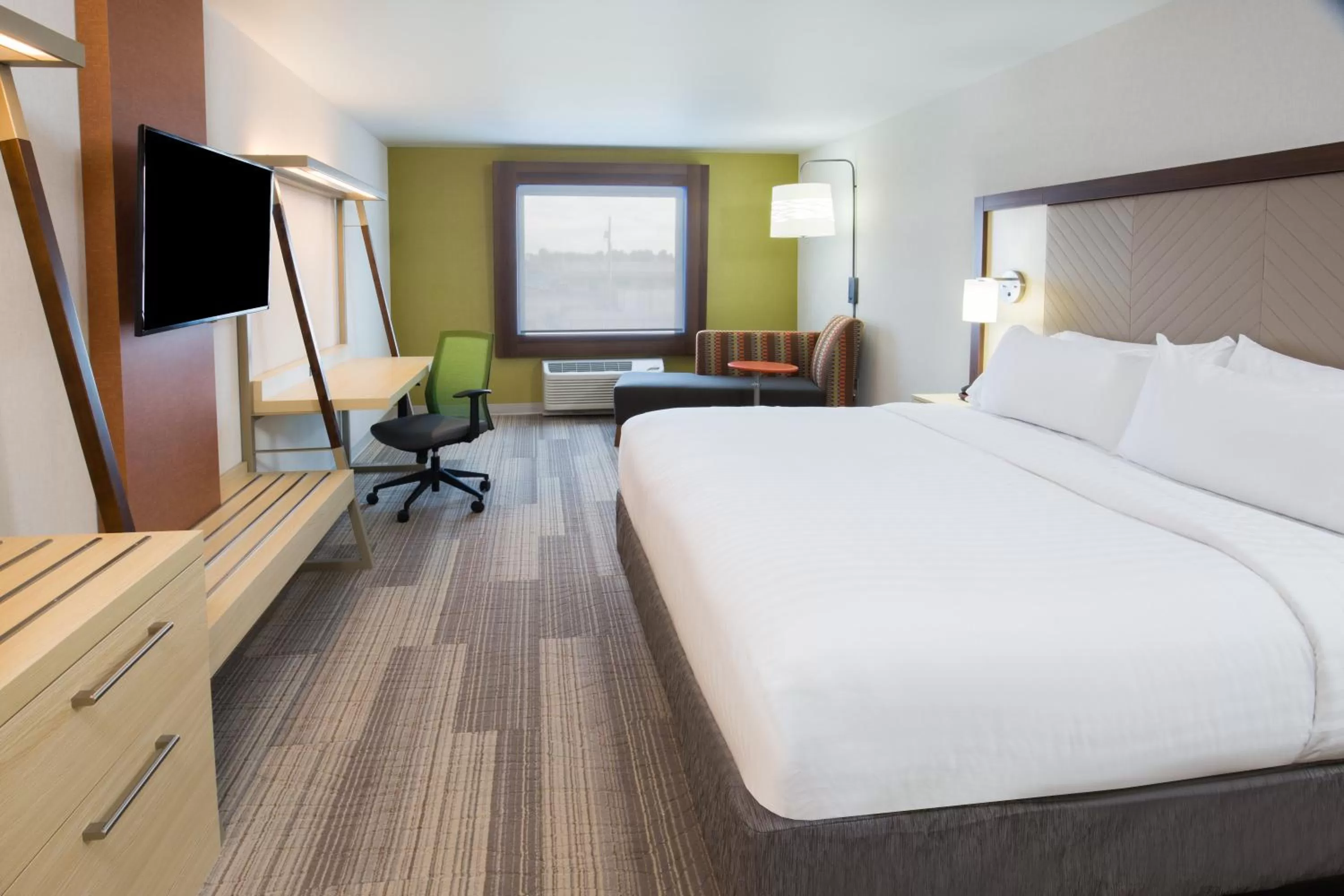 Photo of the whole room, Bed in Holiday Inn Express & Suites Pahrump by IHG