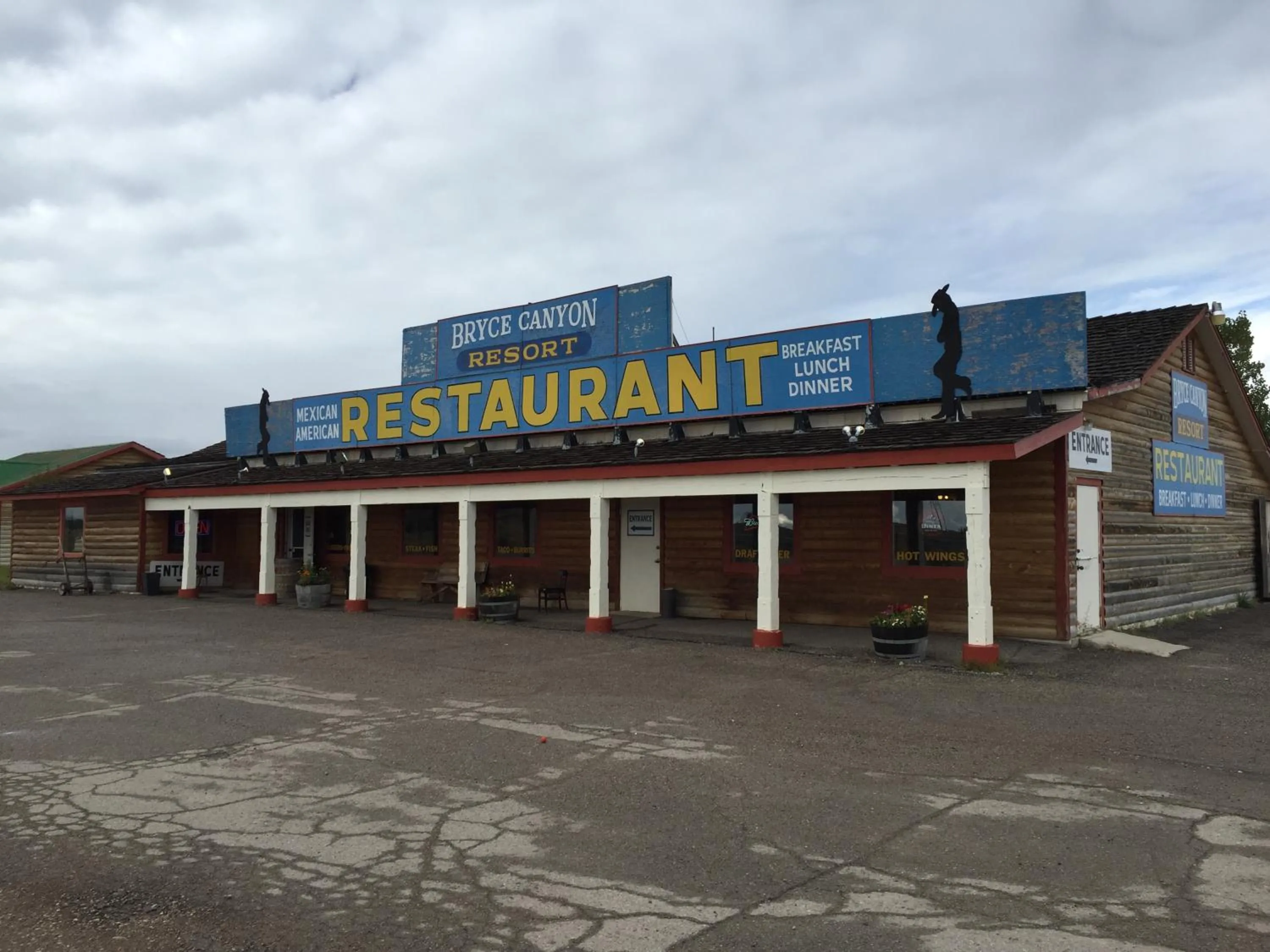Property building in Bryce Canyon Resort