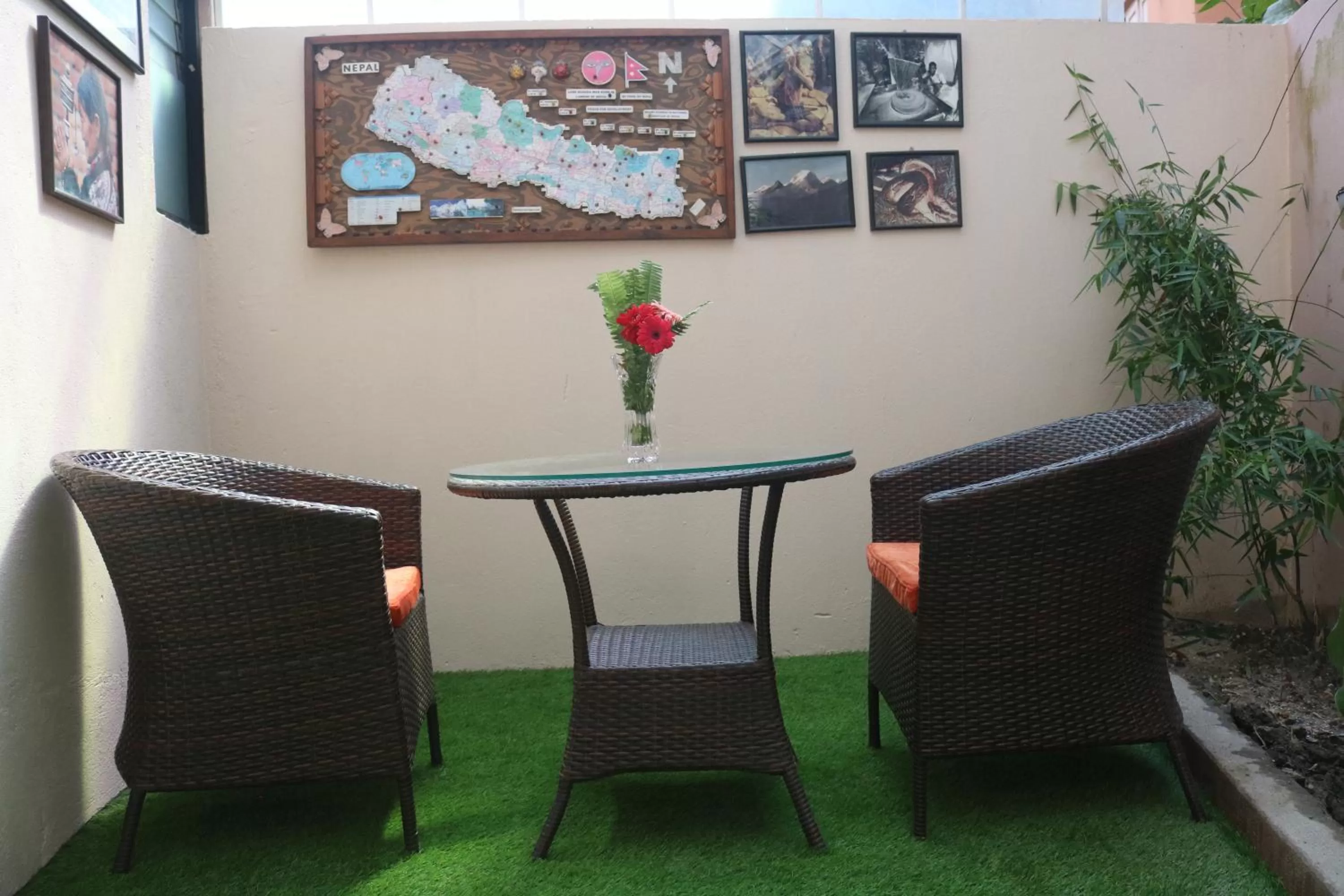 Restaurant/places to eat in Hotel Family Ties Pvt. Ltd.