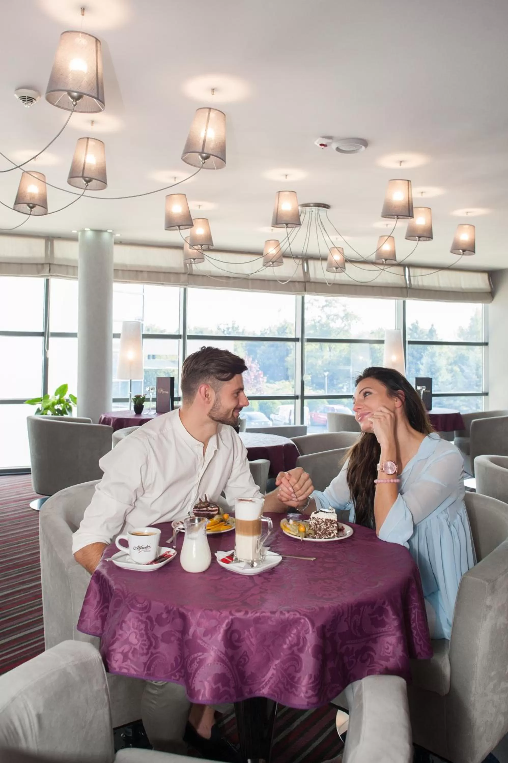 Lounge or bar in Ikar Plaza