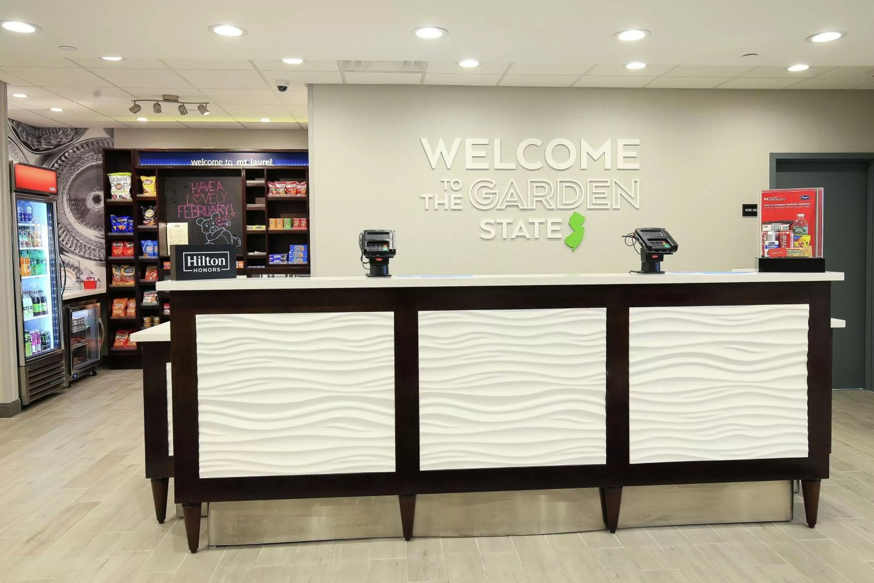 Lobby or reception in Hampton Inn & Suites Mount Laurel/Moorestown