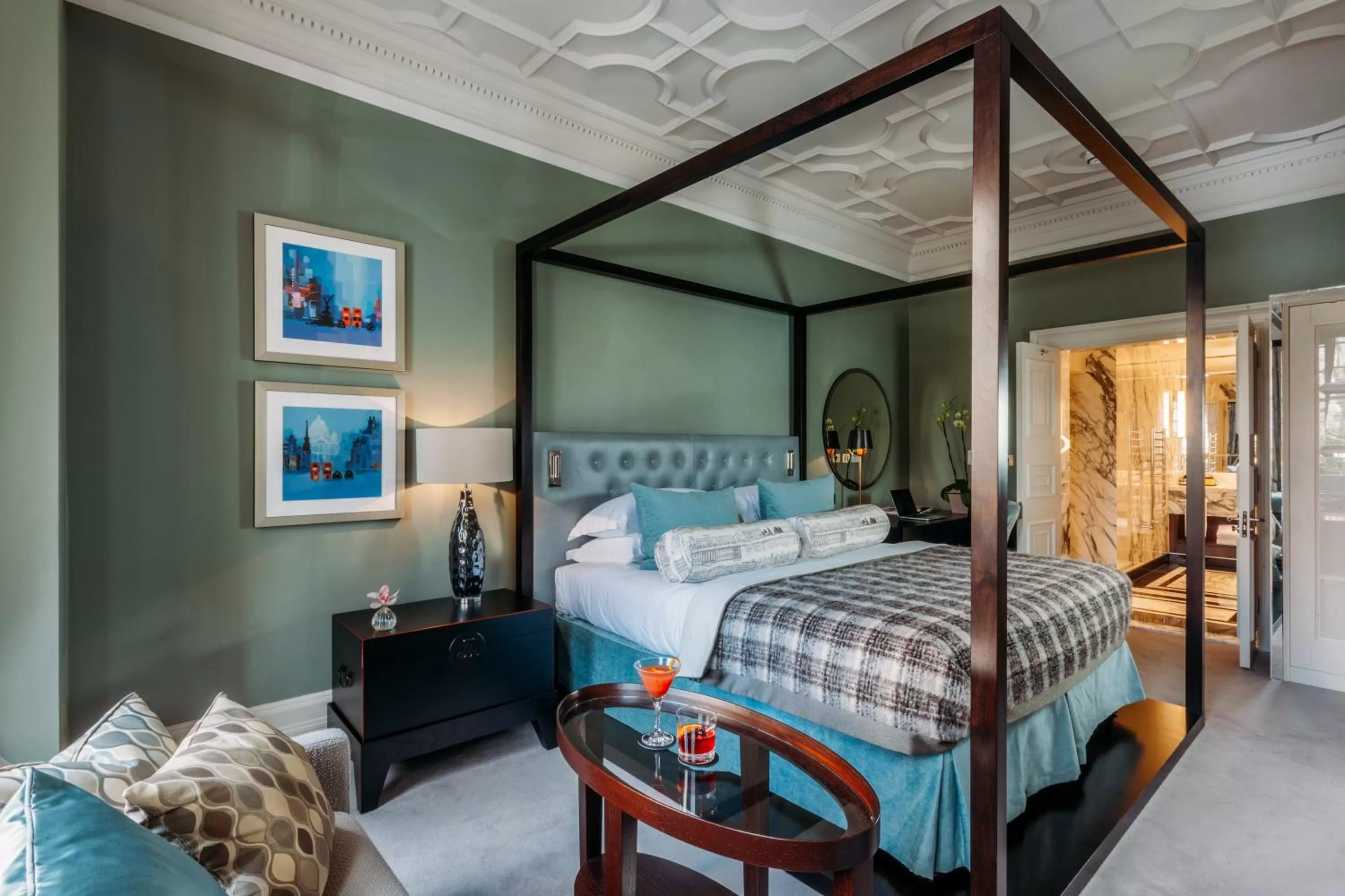 Bedroom, Bed in 11 Cadogan Gardens and The Apartments by Iconic Luxury Hotels