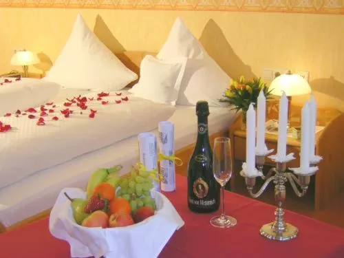 Bed in Land-gut-Hotel Räuber Lippoldskrug