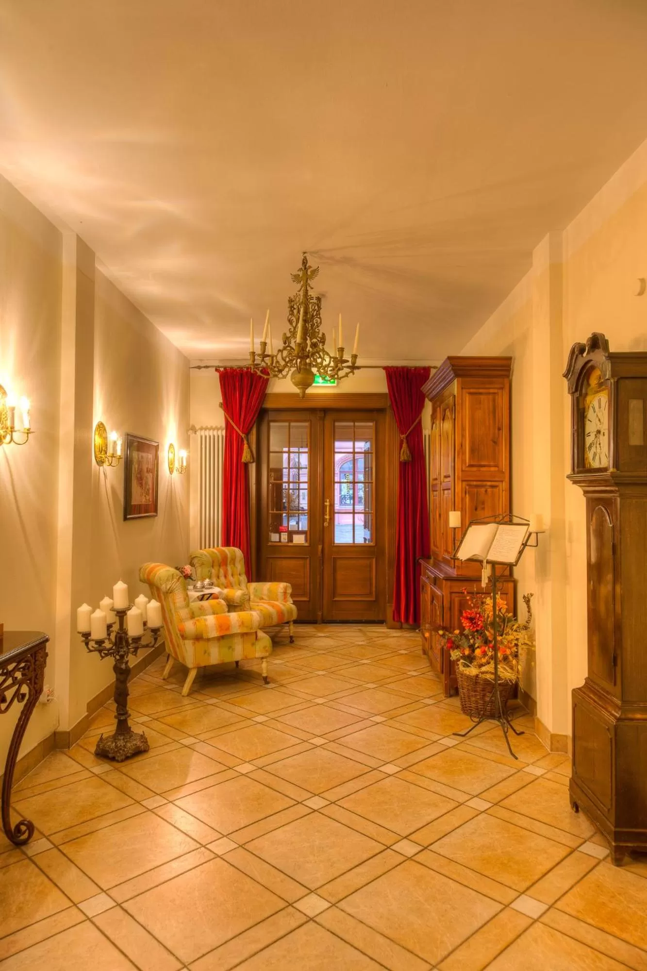 Lobby or reception in Hotel Zum Bär