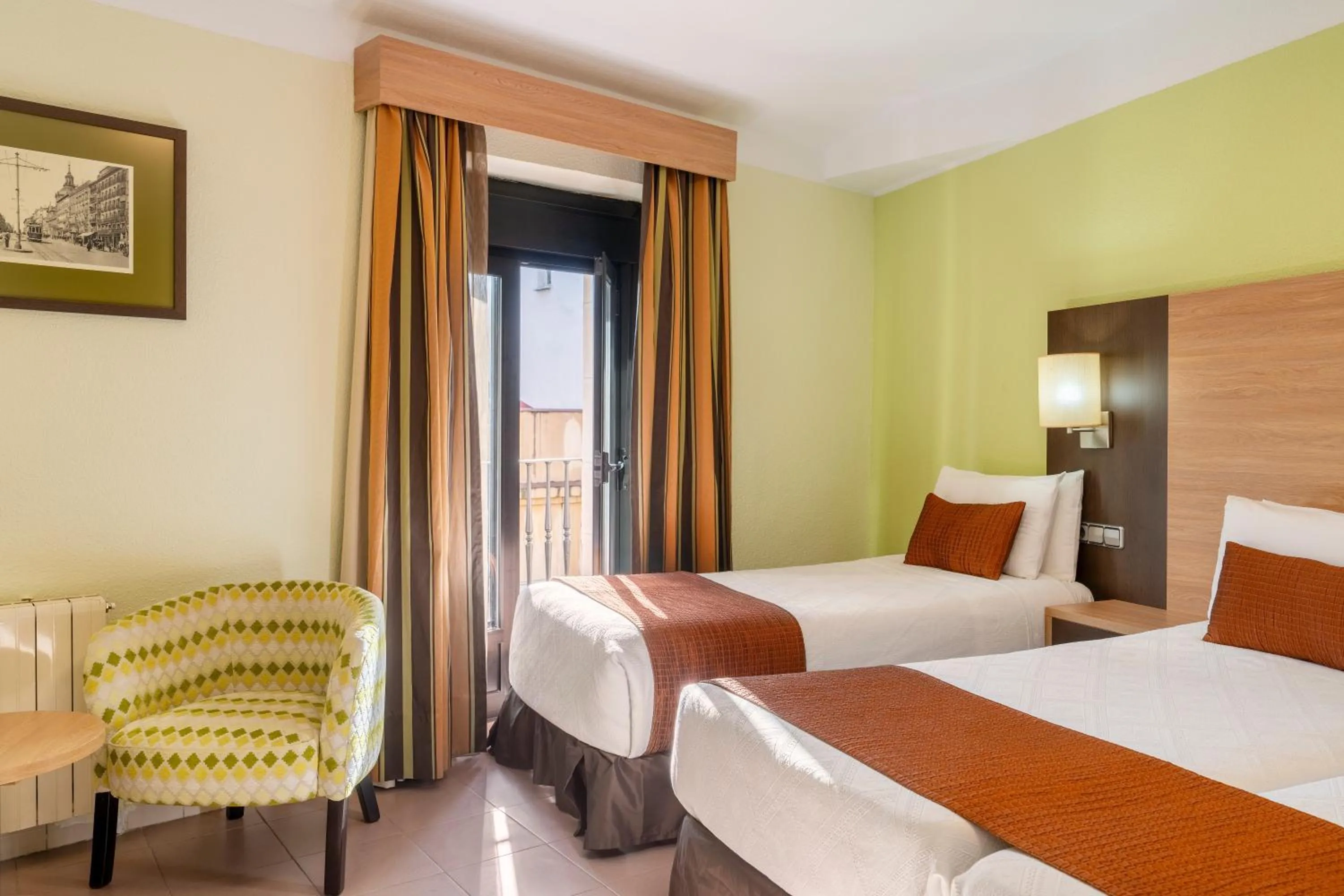 Bedroom, Bed in Hostal Ballesta