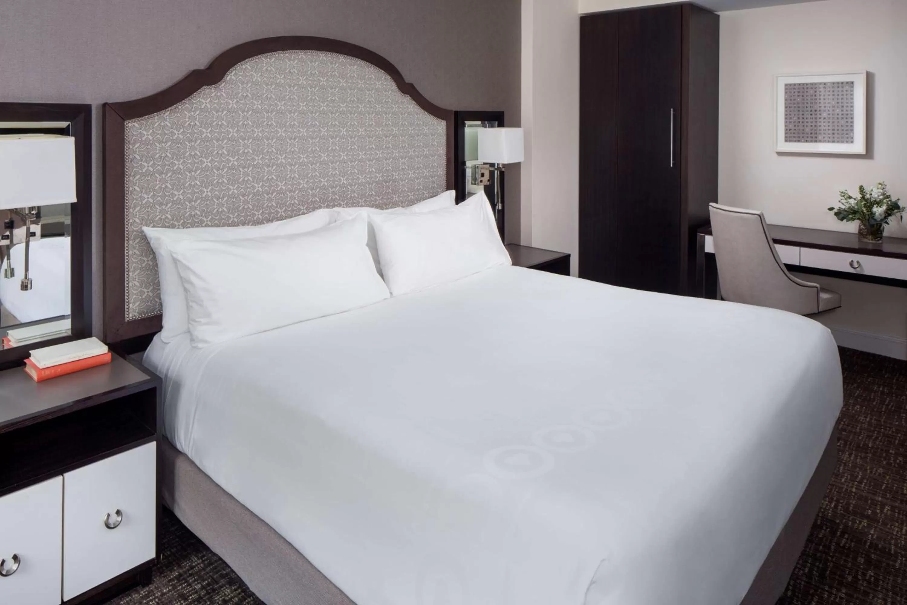 Bedroom, Bed in Park South Hotel, part of JdV by Hyatt