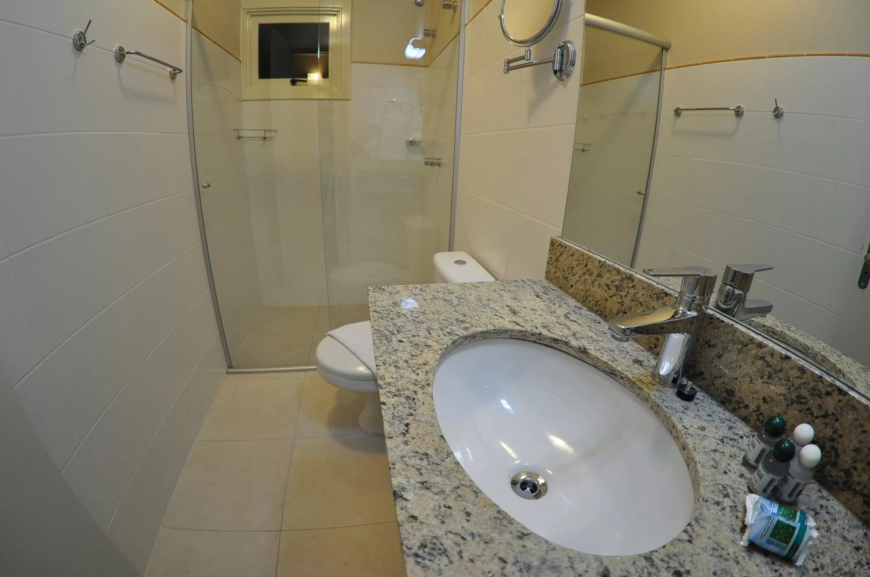 Bathroom in Rothenburg Hotel