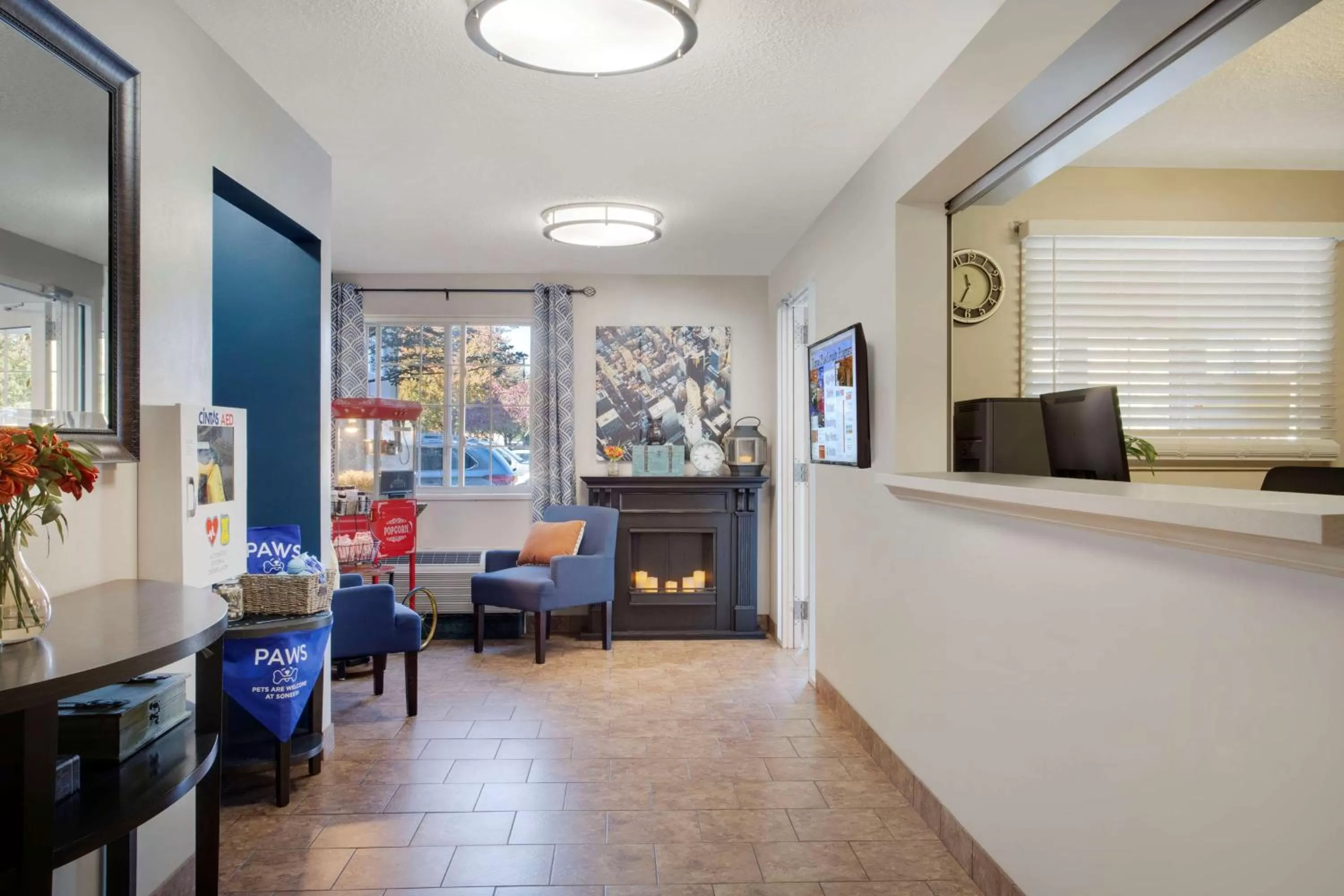 Lobby or reception in Sonesta Simply Suites Somerset