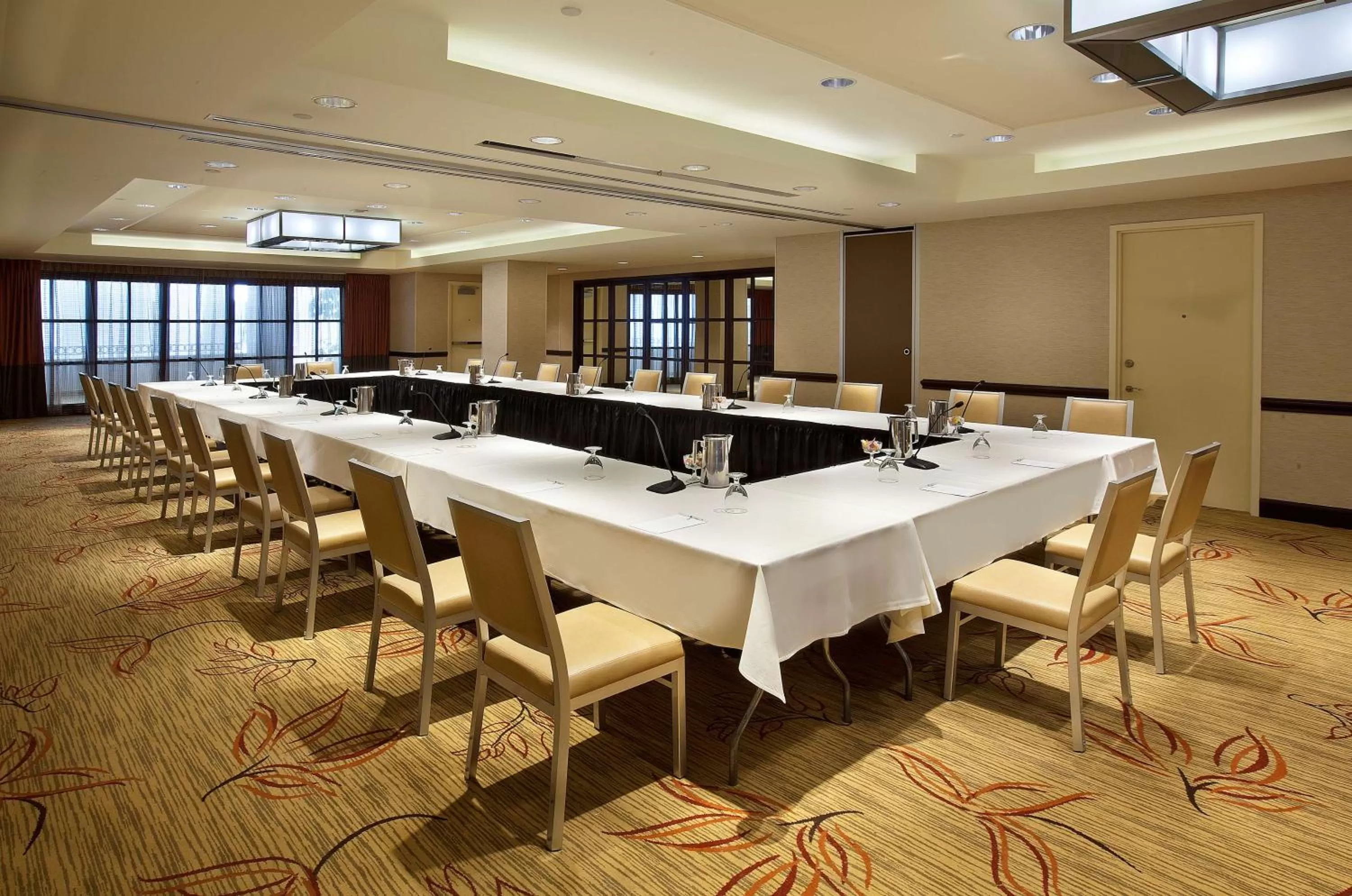Meeting/conference room in Embassy Suites by Hilton Washington DC Chevy Chase Pavilion