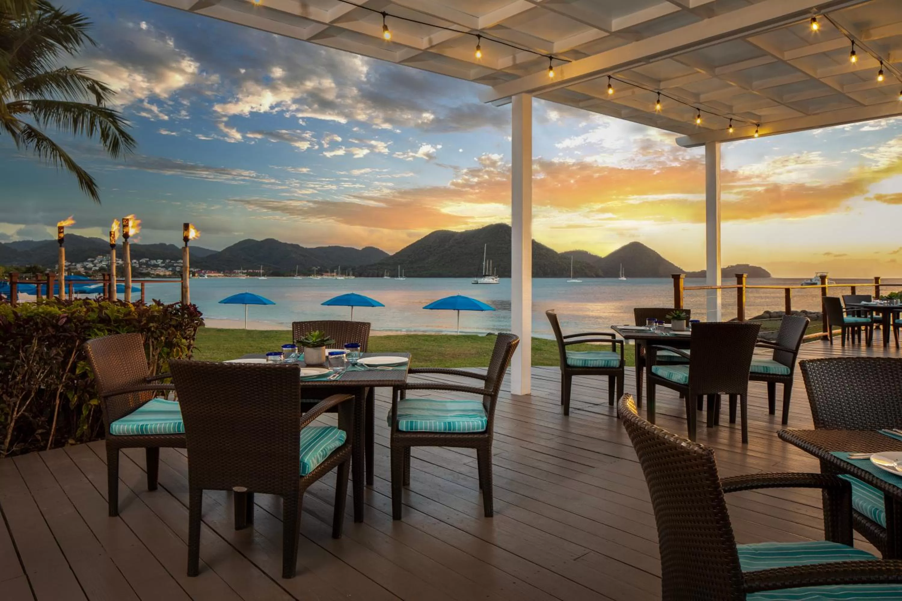 Restaurant/places to eat in The Landings Resort and Spa - All Suites