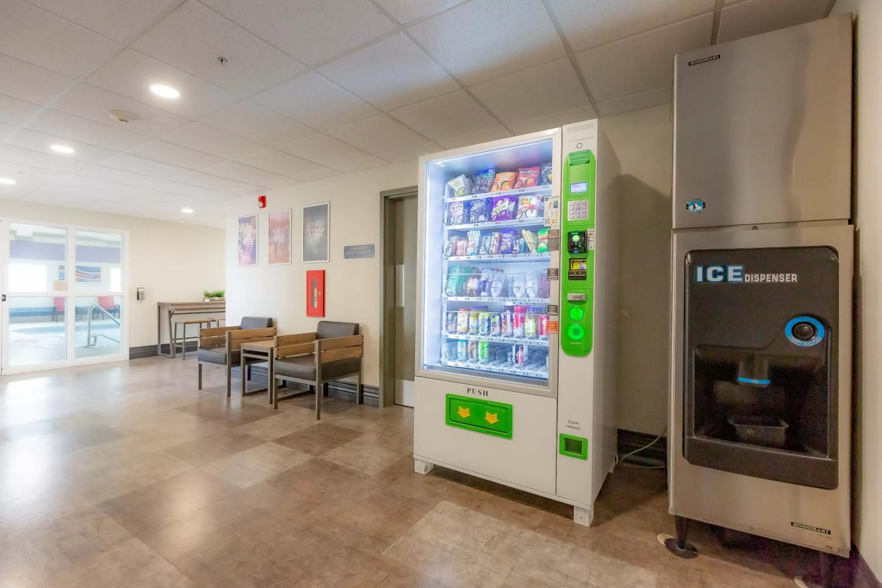 Communal lounge/ TV room in Motel 6-Saskatoon, SK