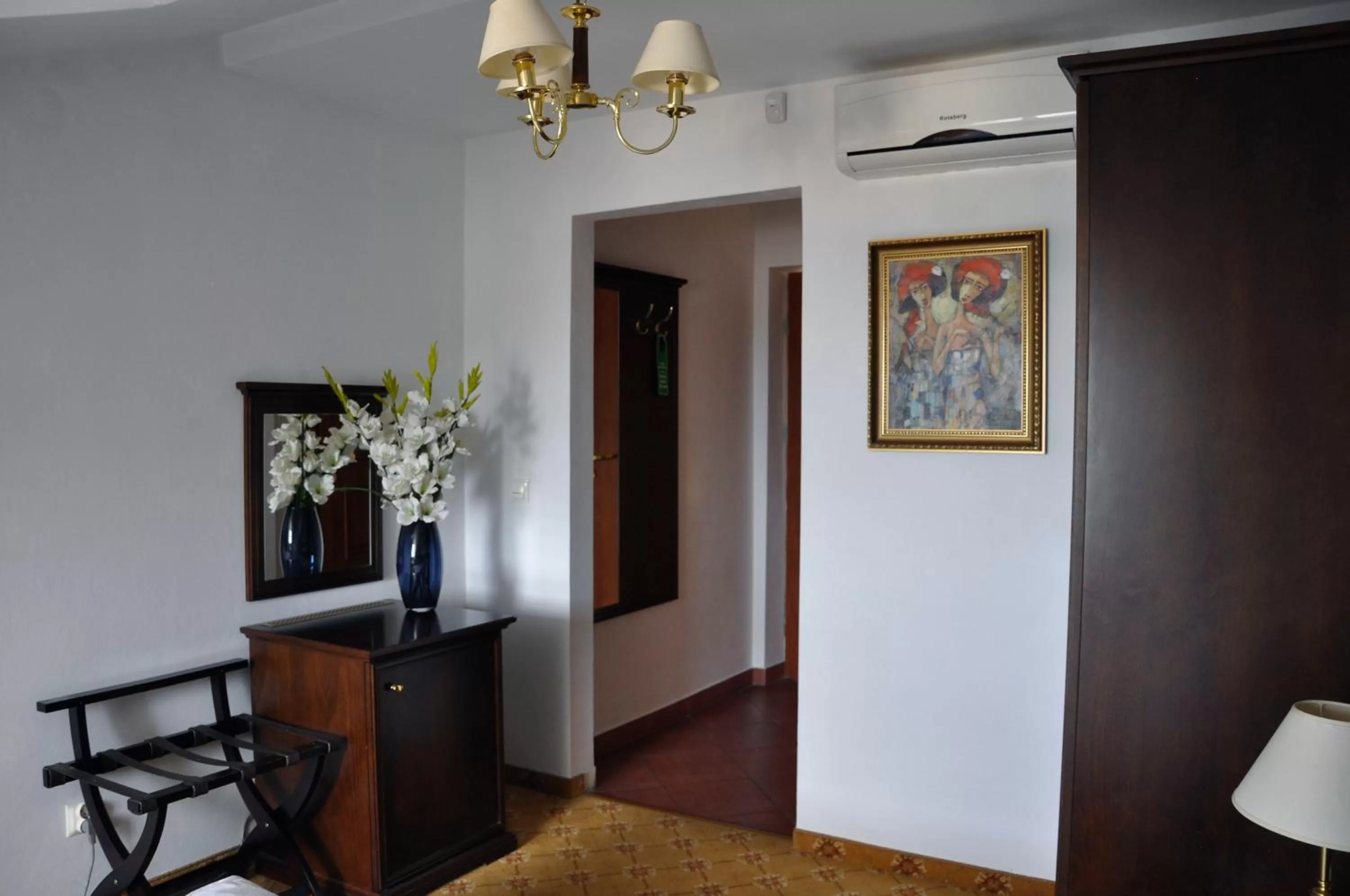 Decorative detail, TV/Entertainment Center in Prudentia Residence Qulturalna