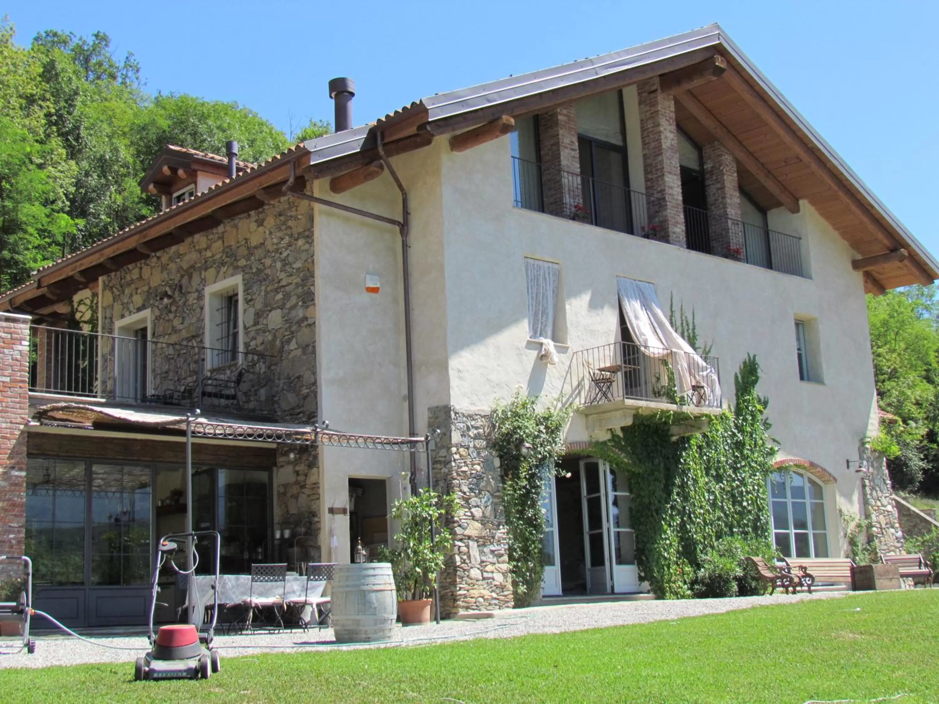 Property building in Le Maddalene B&B