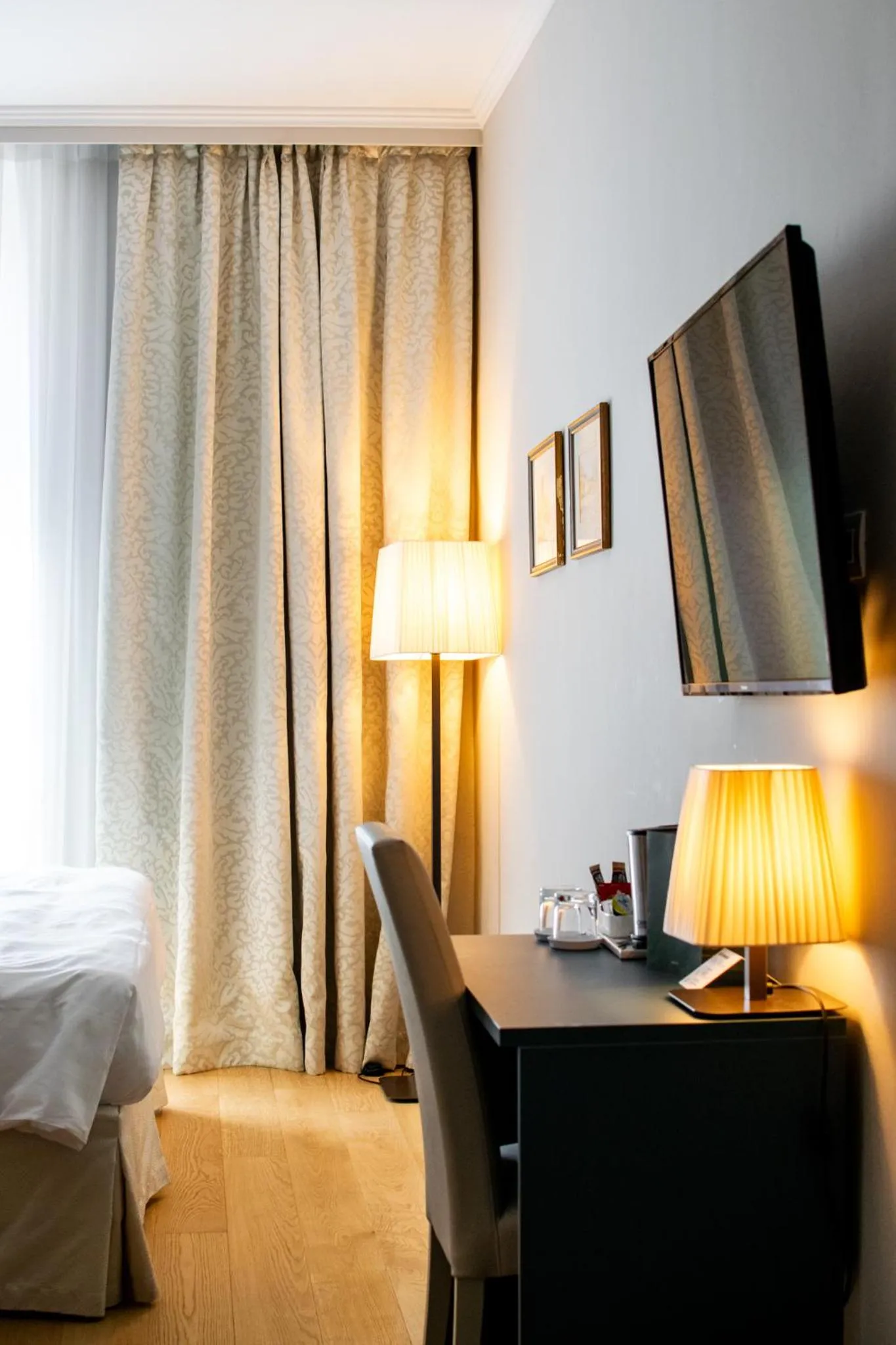 Bed in Hotel Du Lac & SPA