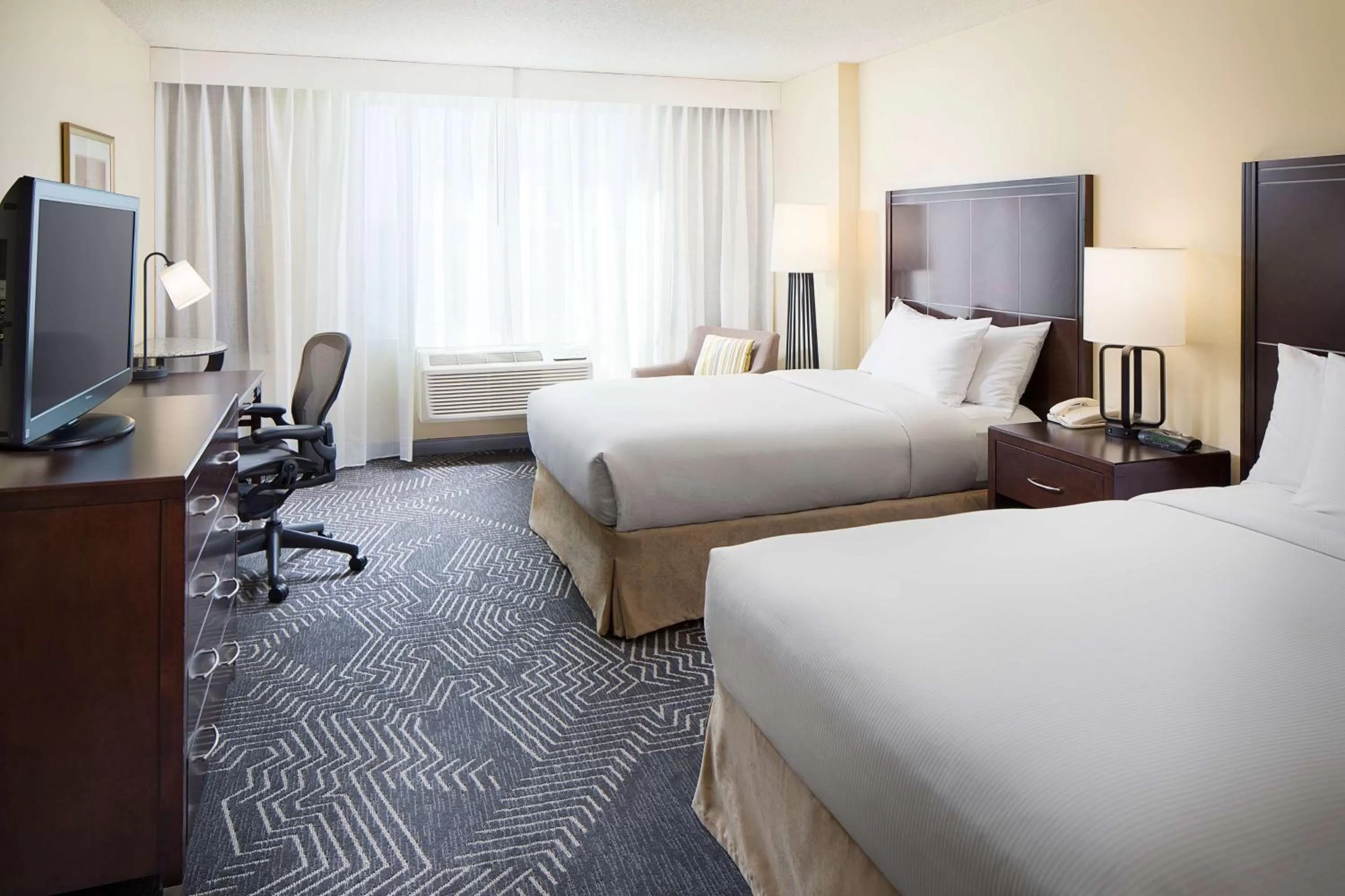 Bedroom, Bed in DoubleTree by Hilton Los Angeles/Commerce