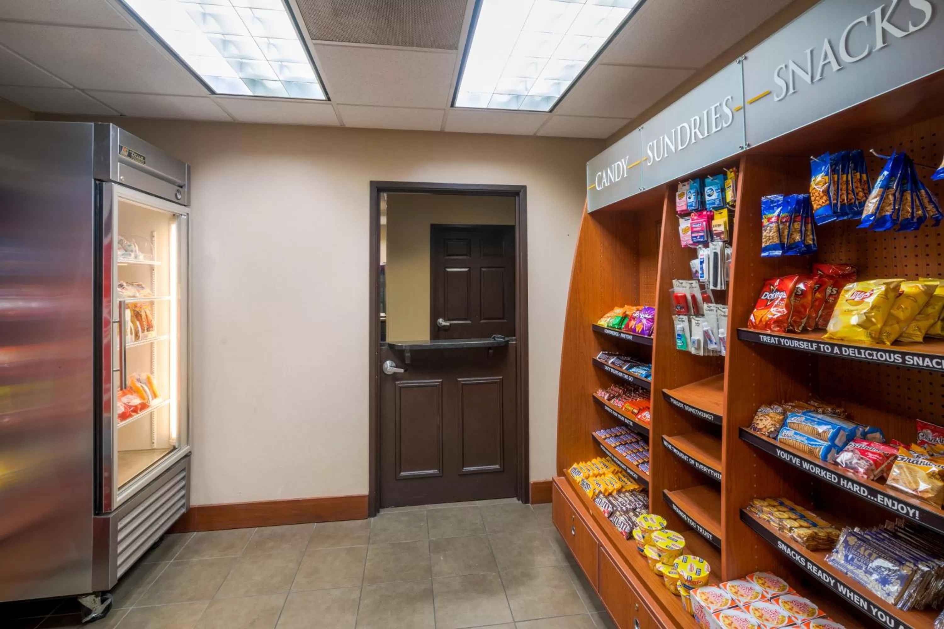 Food and drinks in Staybridge Suites Memphis-Poplar Ave East by IHG