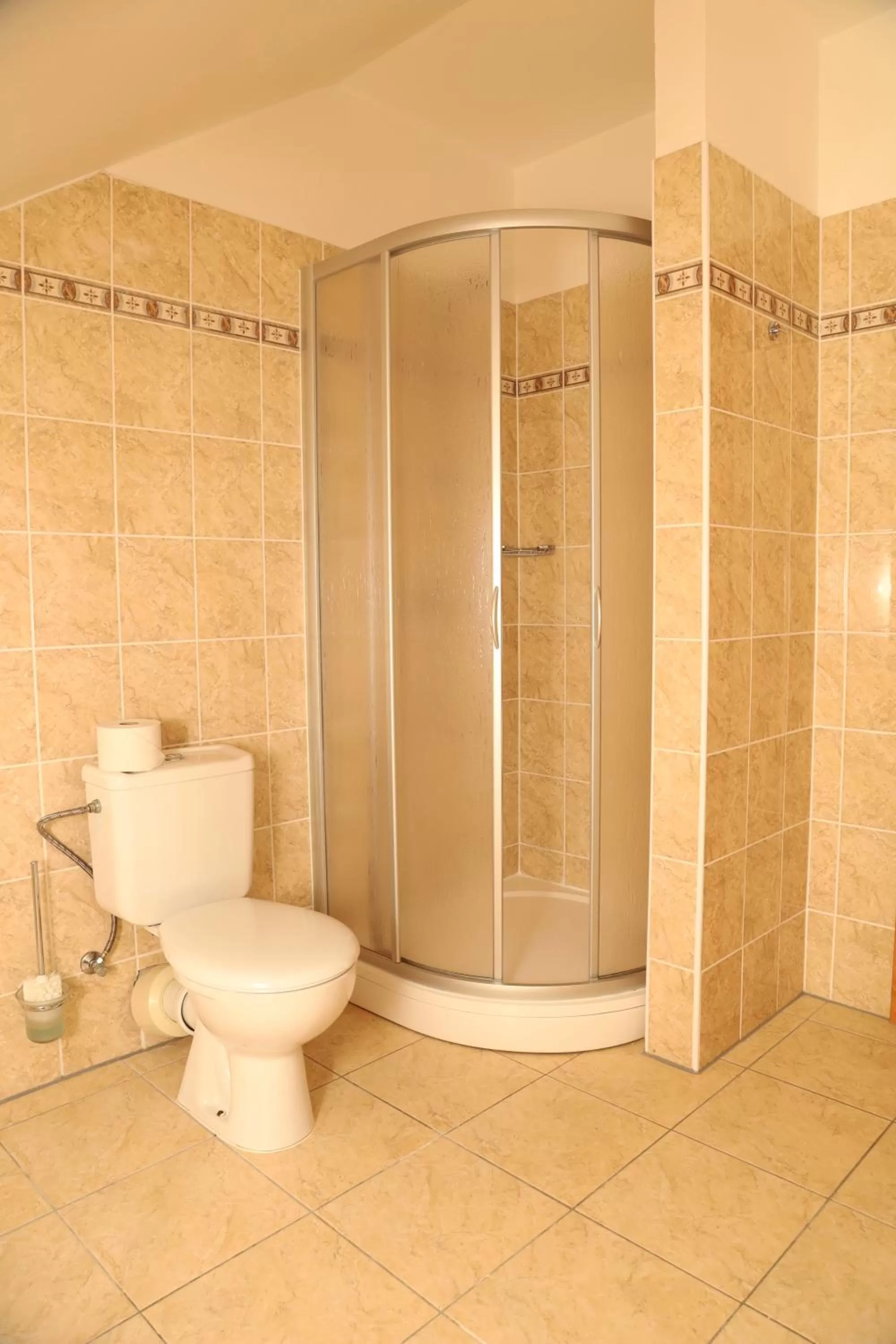 Bathroom in Hotel Karolina