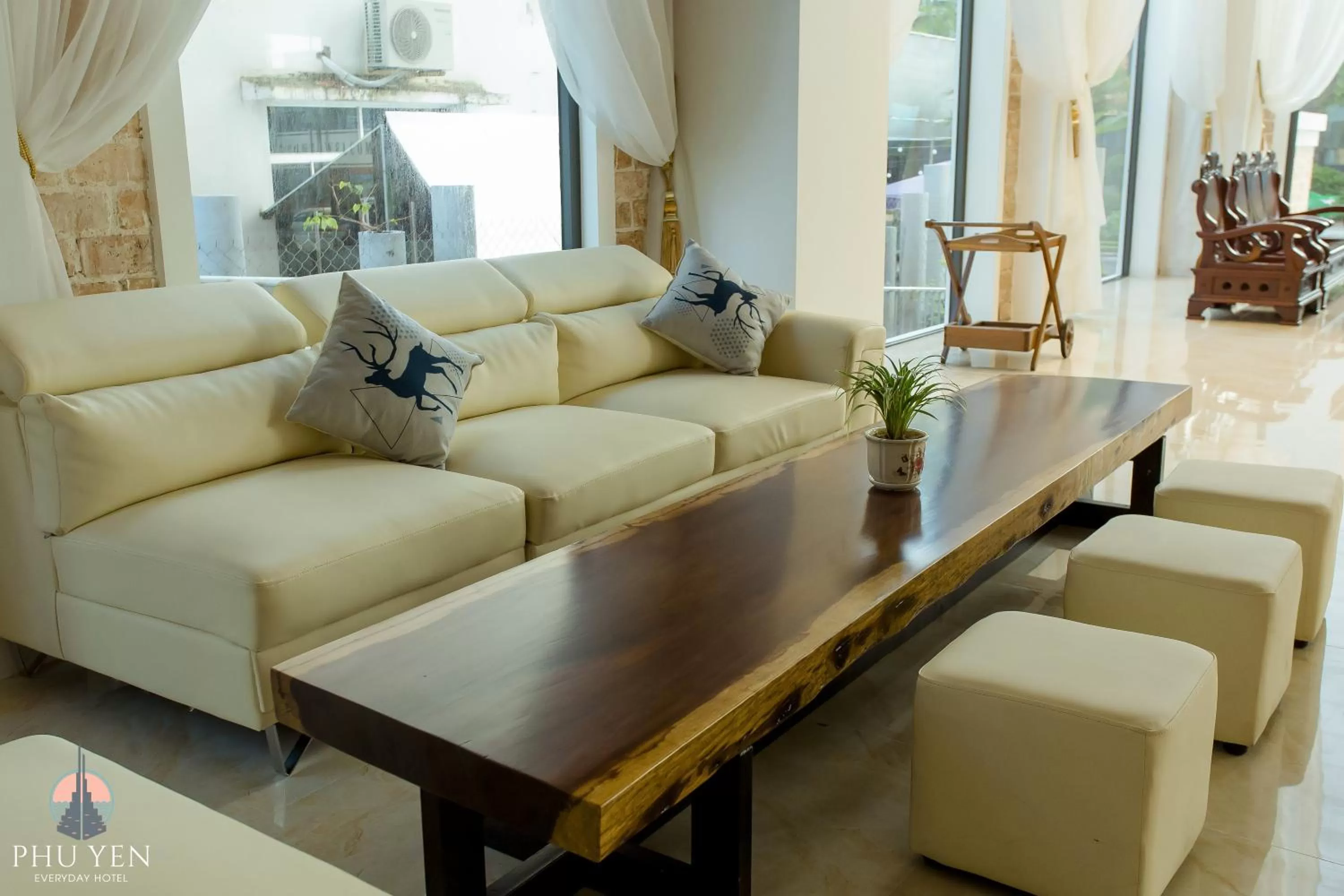 Living room in PHÚ YÊN EVERYDAY HOTEL