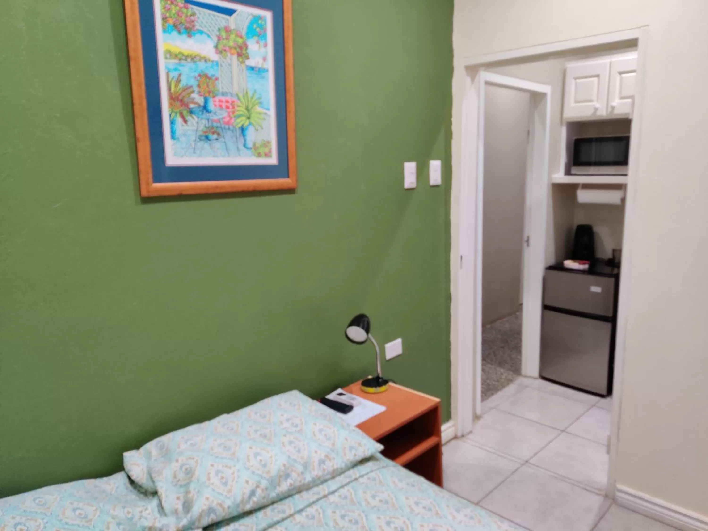 Bedroom, Bed in Woodbrook on the Avenue