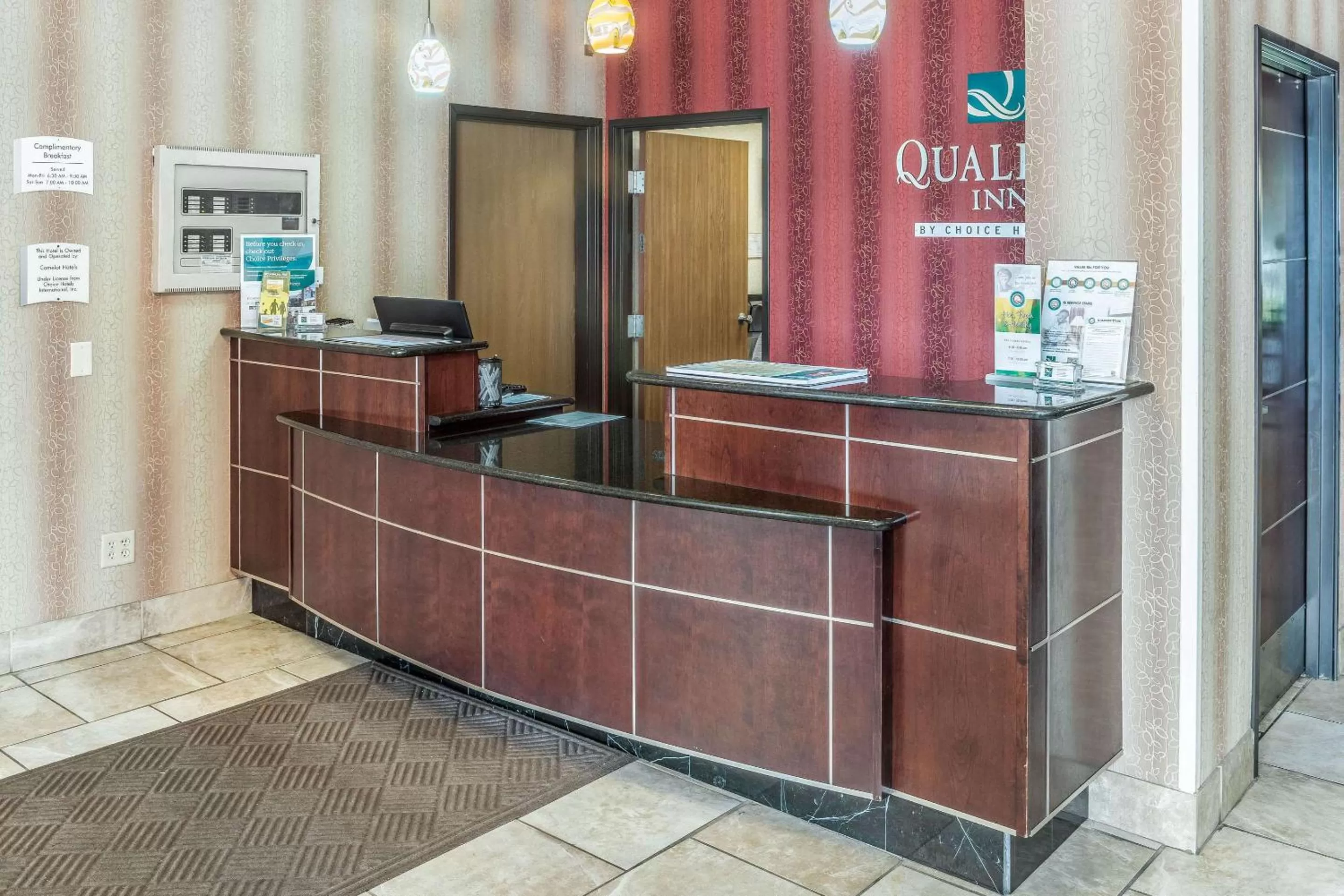 Lobby or reception in Quality Inn & Suites Mankato East
