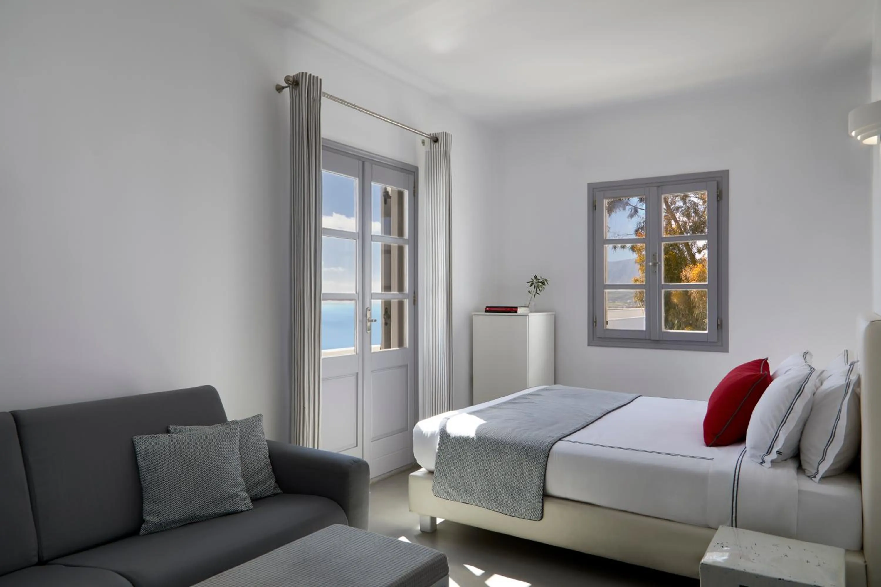 Bed in Kalisti Hotel & Suites