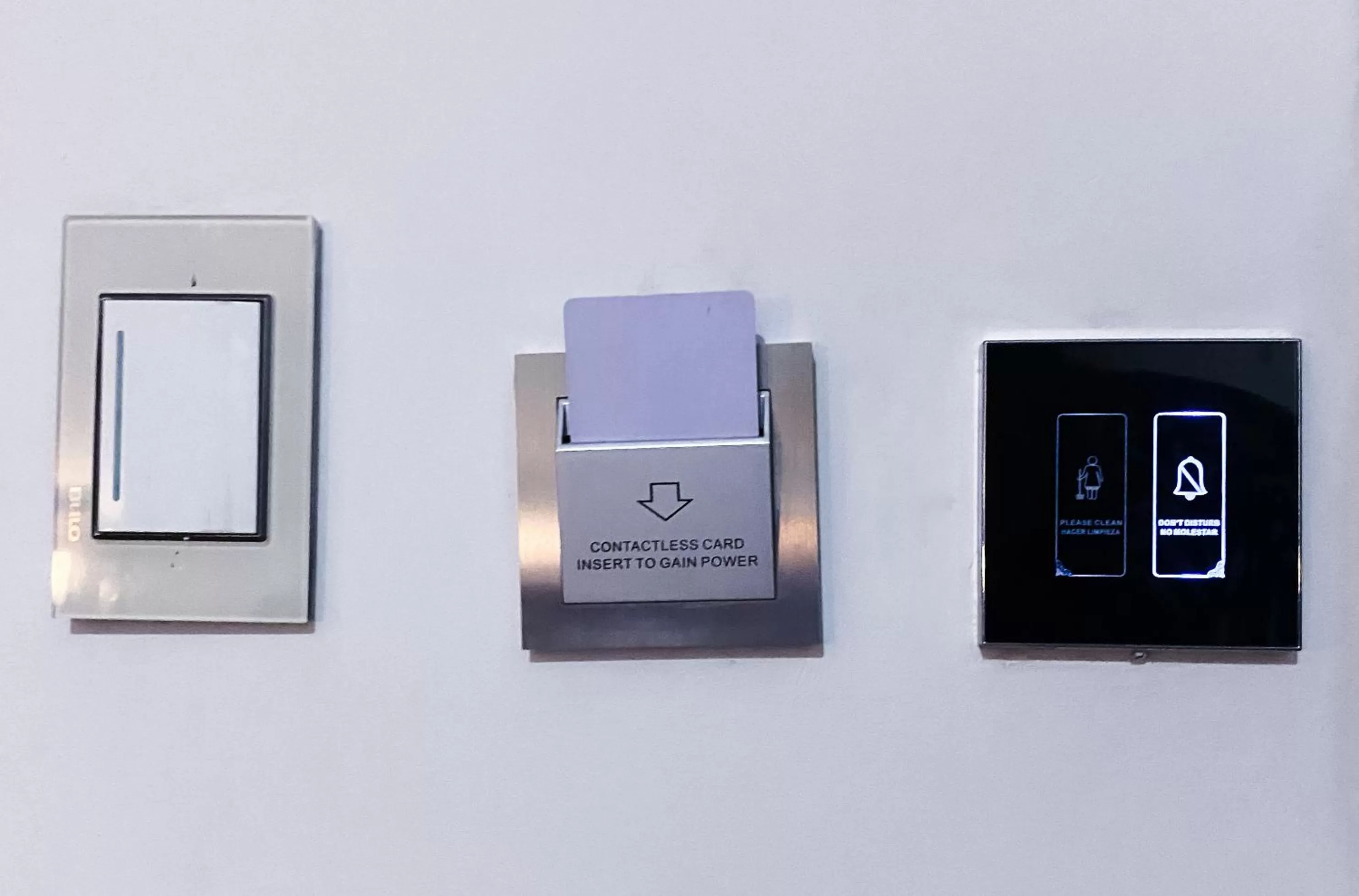 Bed in Hotel Real Elim International