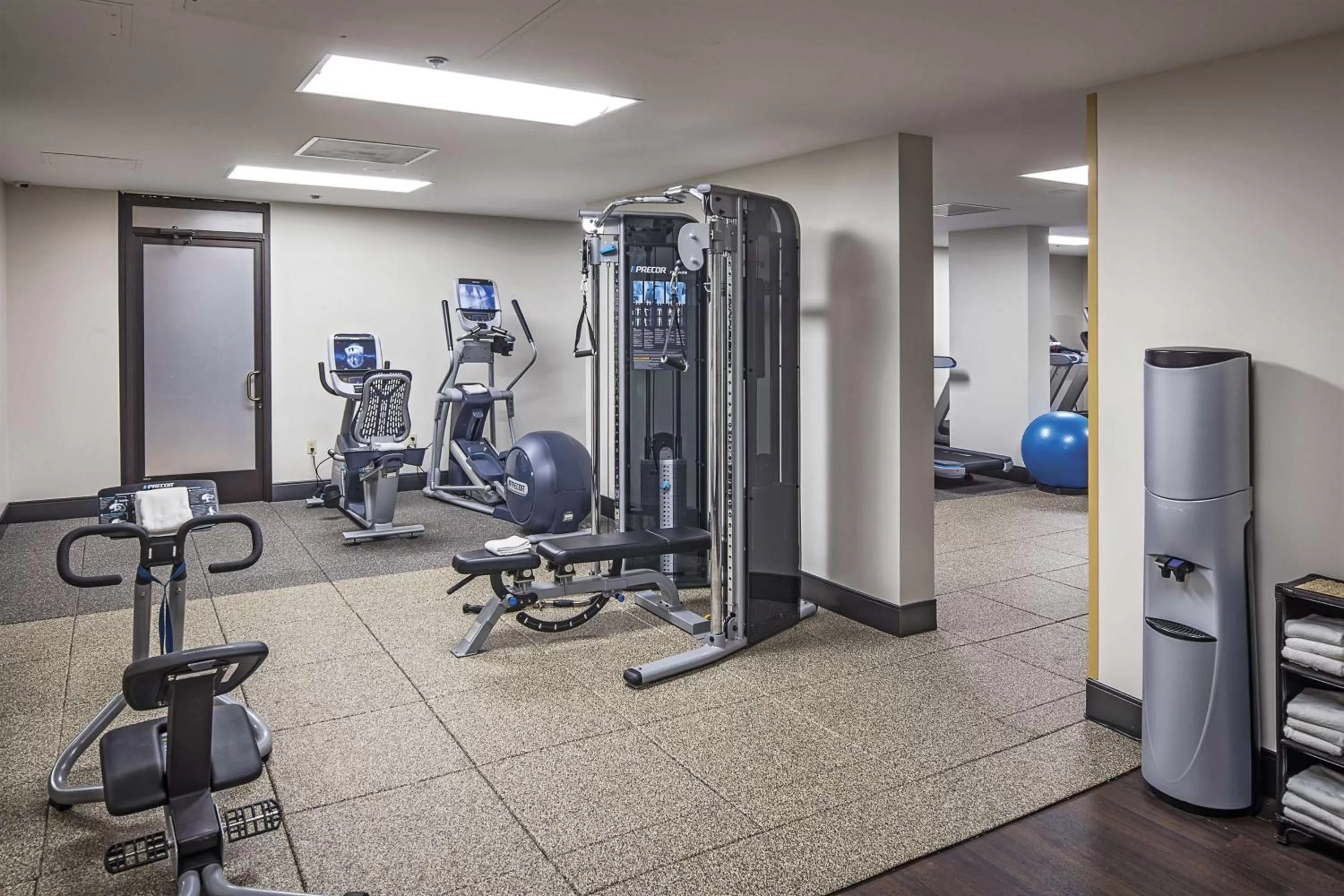 Fitness centre/facilities in Hilton Sacramento Arden West