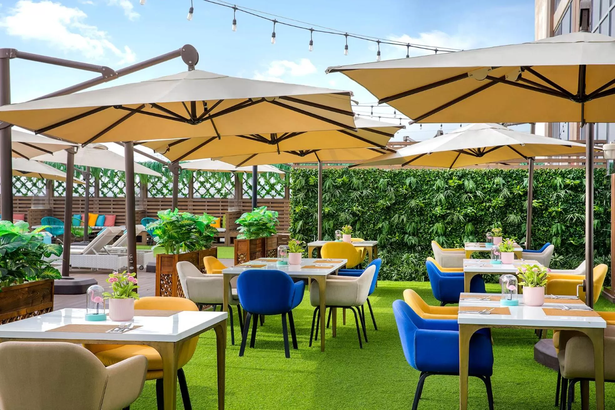 Swimming pool in Avani Ibn Battuta Dubai Hotel