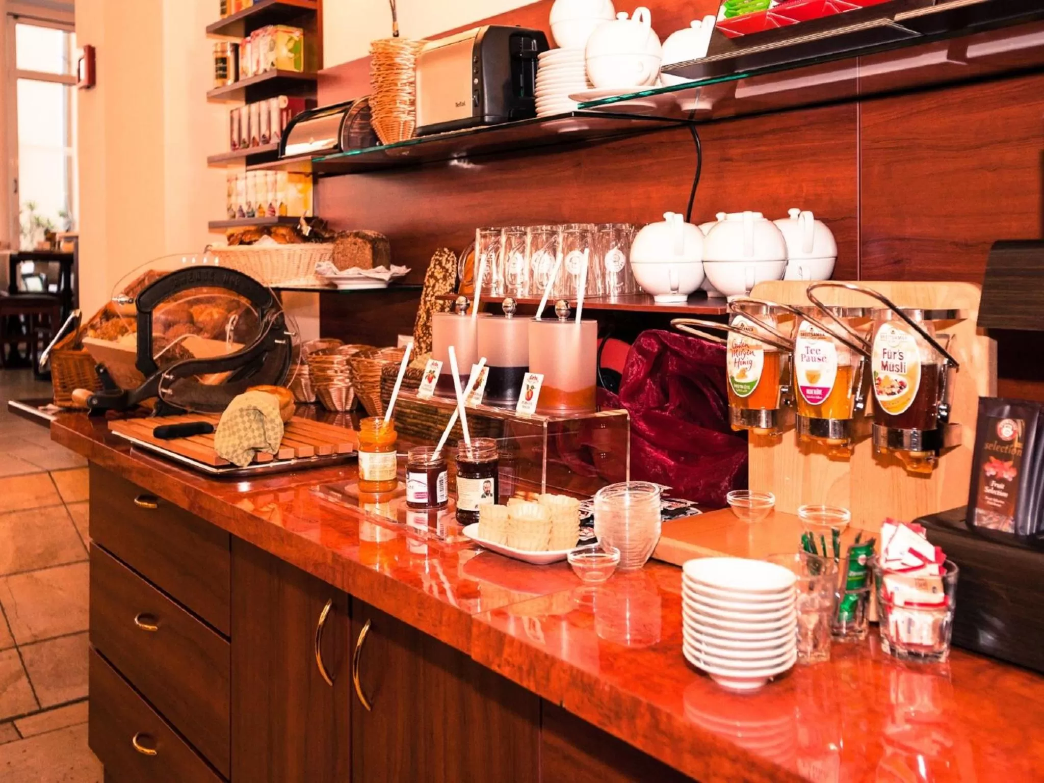 Coffee/tea facilities in Hotel Europa